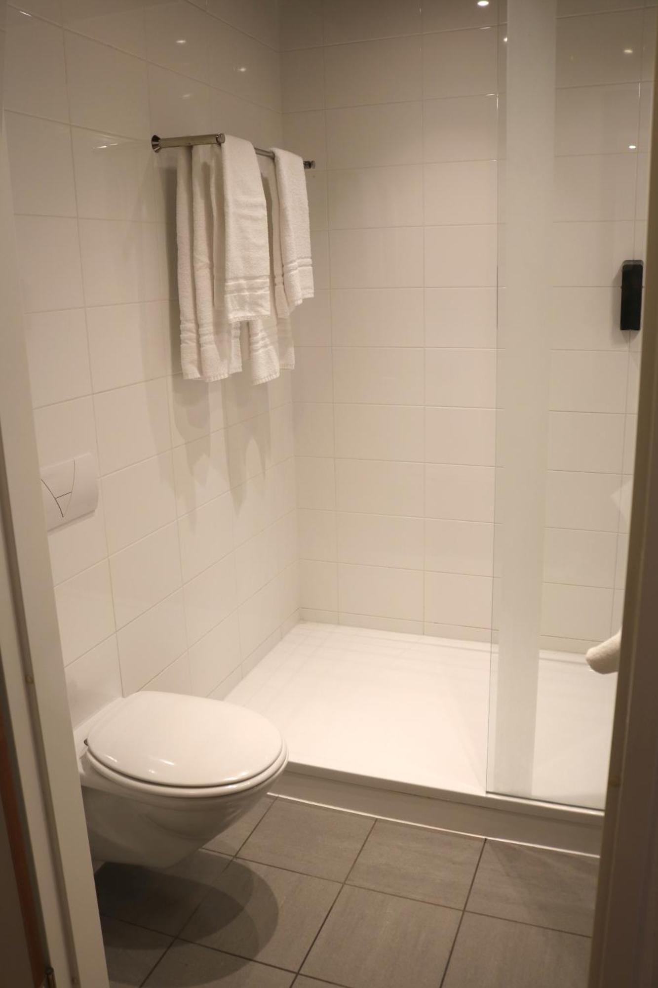Tweepersoonskamer met 2 Aparte Bedden