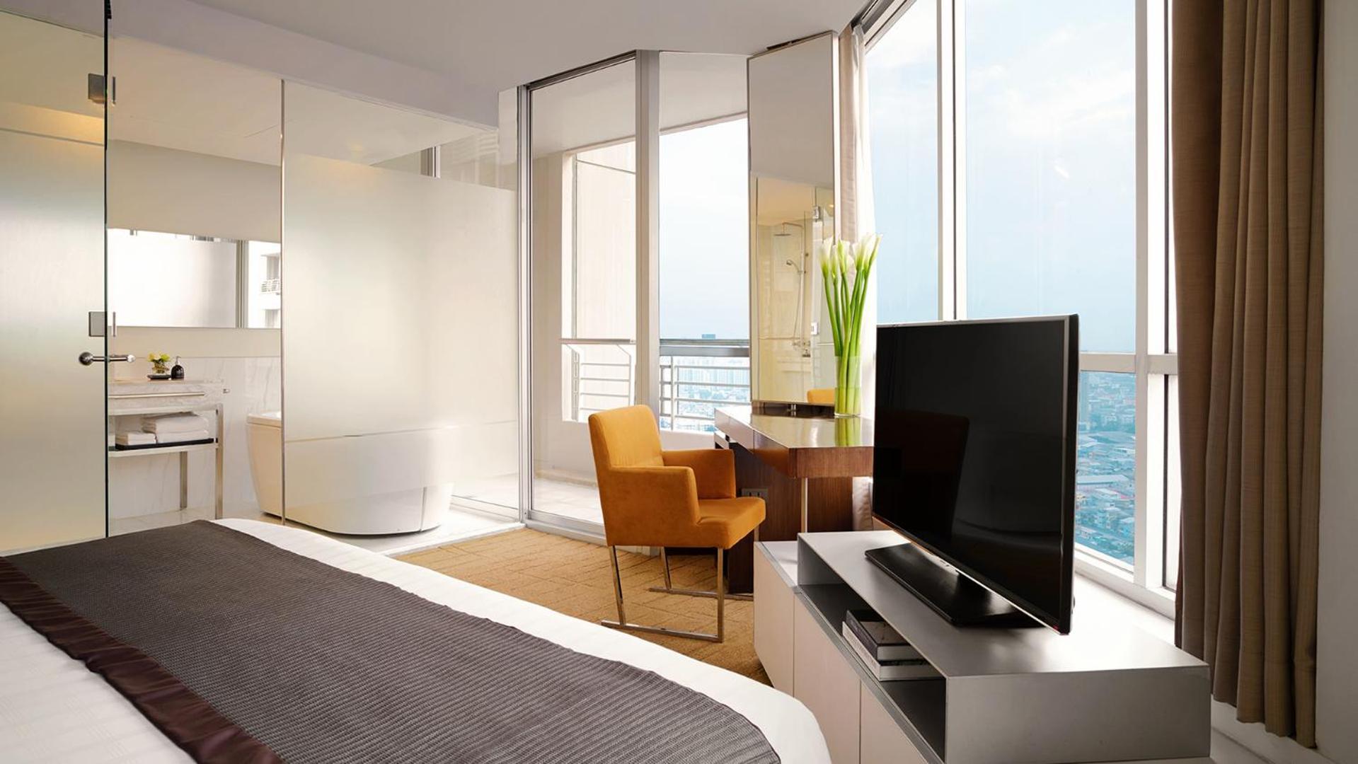 Two Bedroom Suite (with 1 king, 2 single bed),1715581139:JPEG