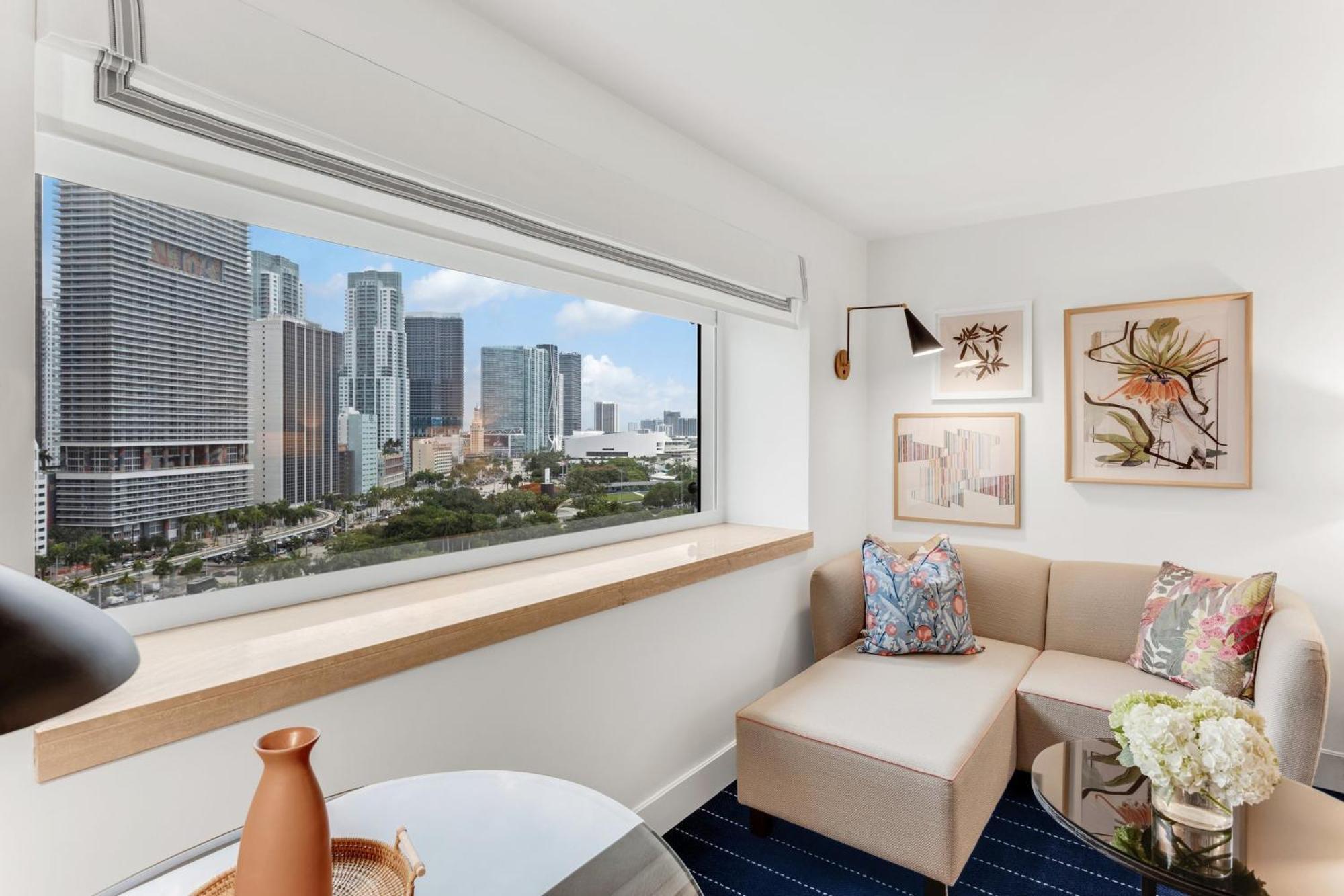 Classic King Room with City View,1742678356:JPEG