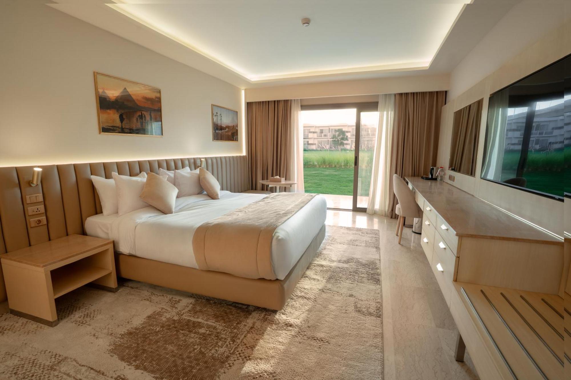 King Bed Super Deluxe
