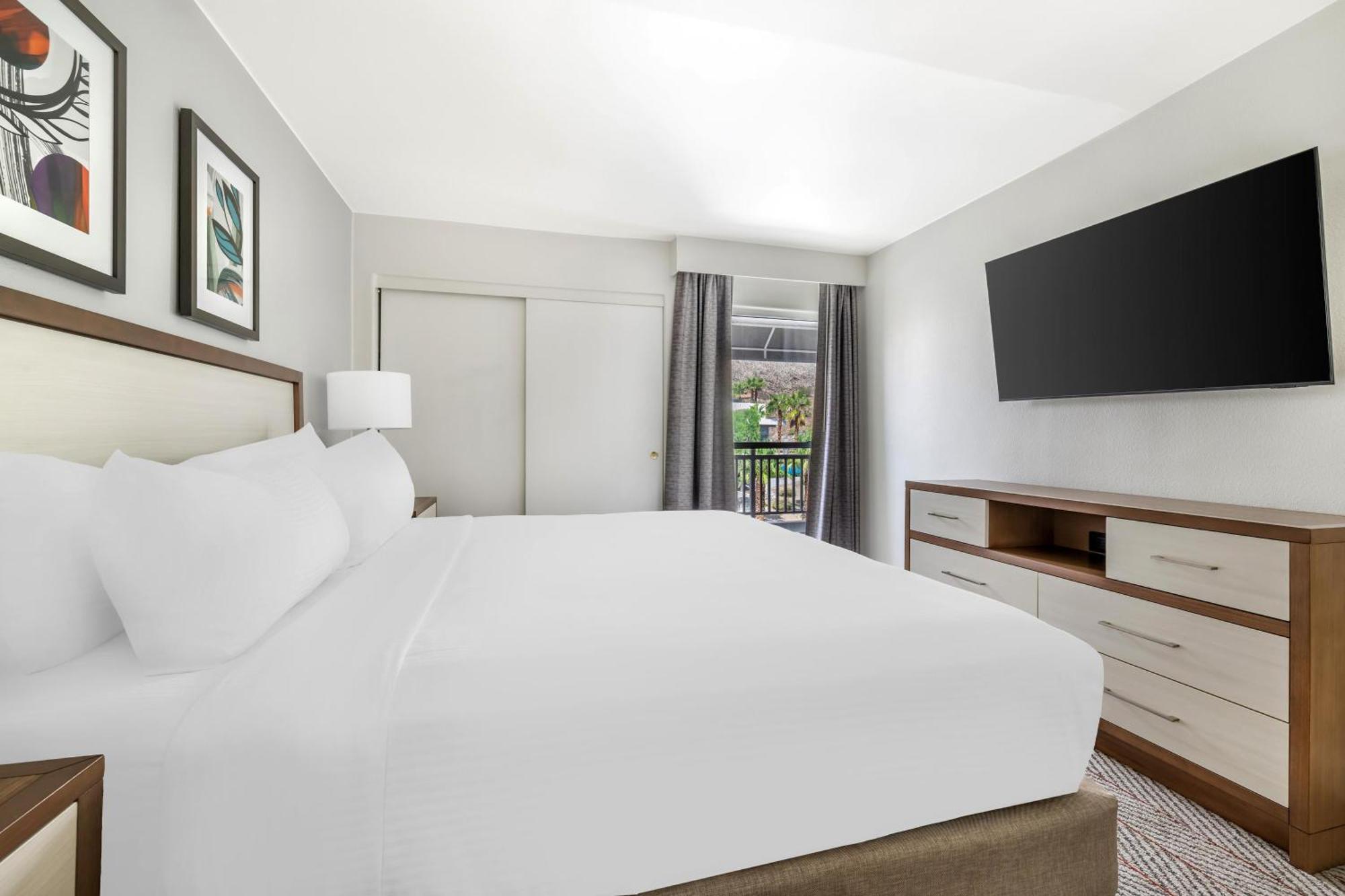 One Bedroom King Suite with Balcony