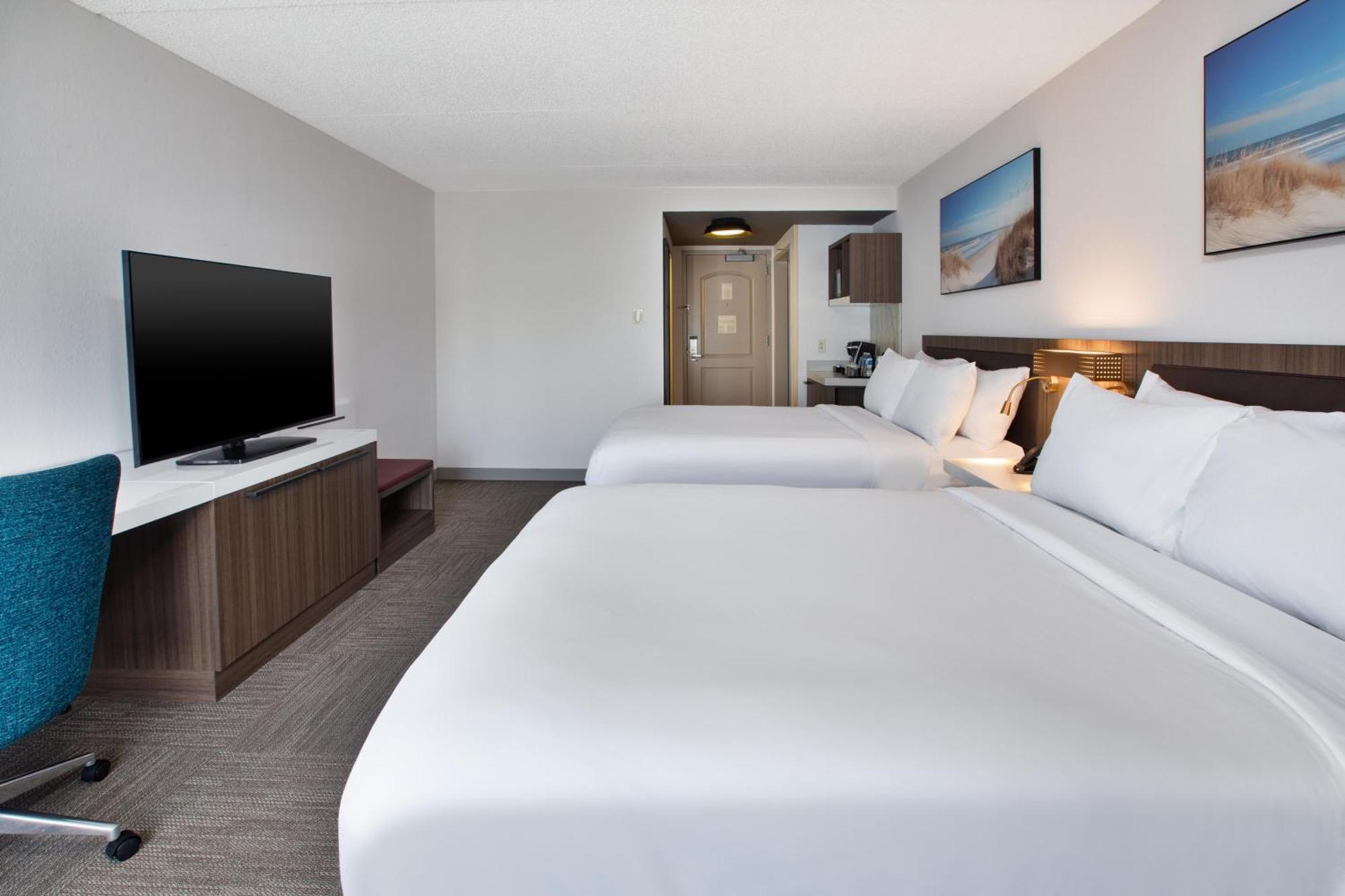 Queen Room with Two Queen Beds - Non-Smoking