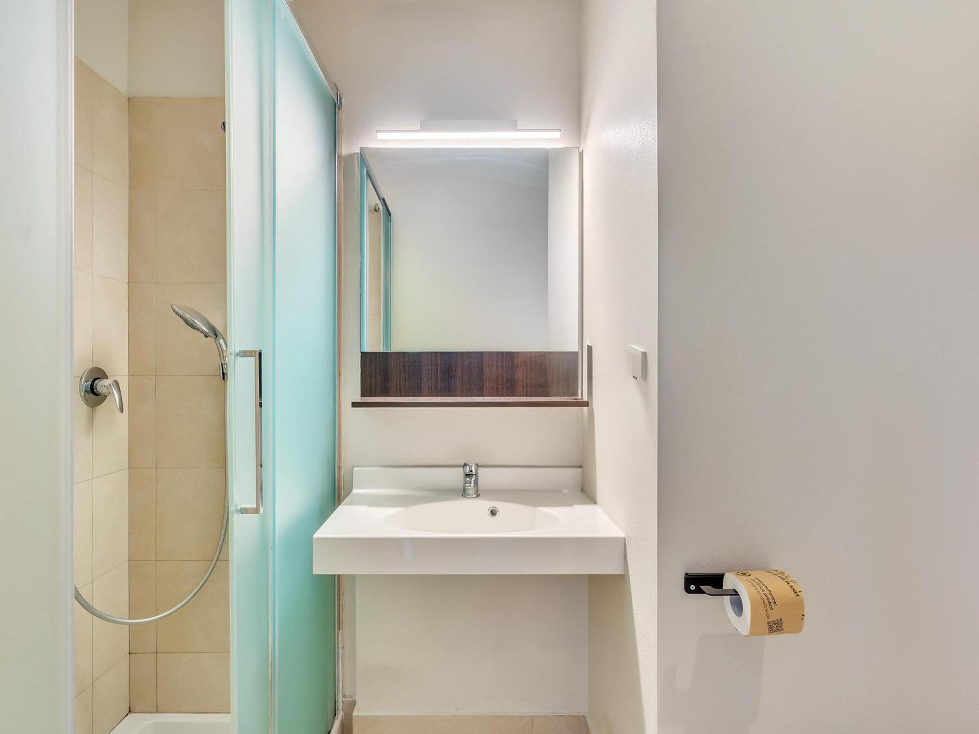 Chambre Lits Jumeaux pour Personnes à Mobilité Réduite