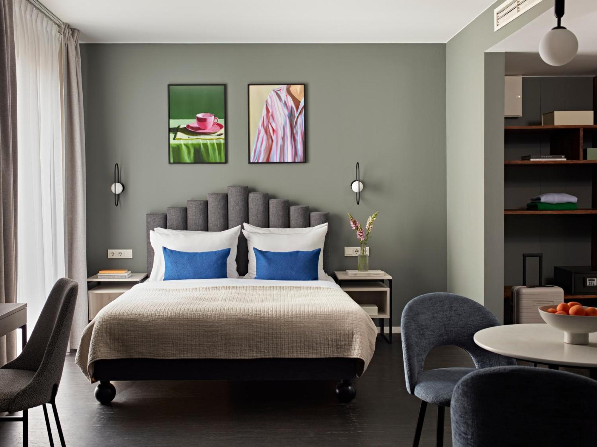 Grand Studio avec kitchenette et balcon