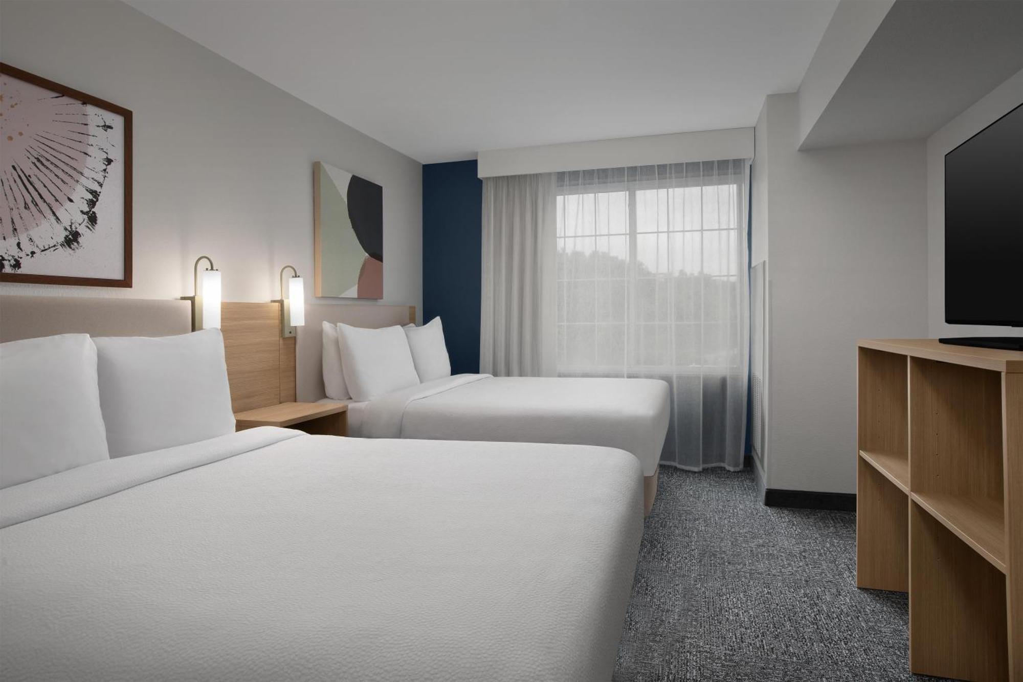 Queen Suite with Two Queen Beds