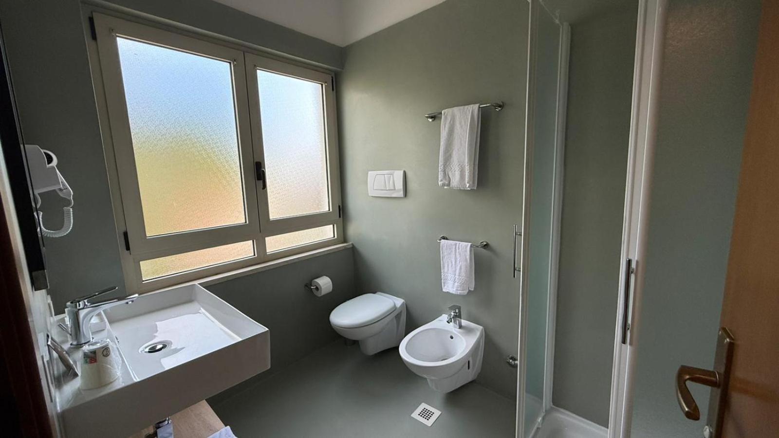 Standard Double Room,1742809053:JPEG