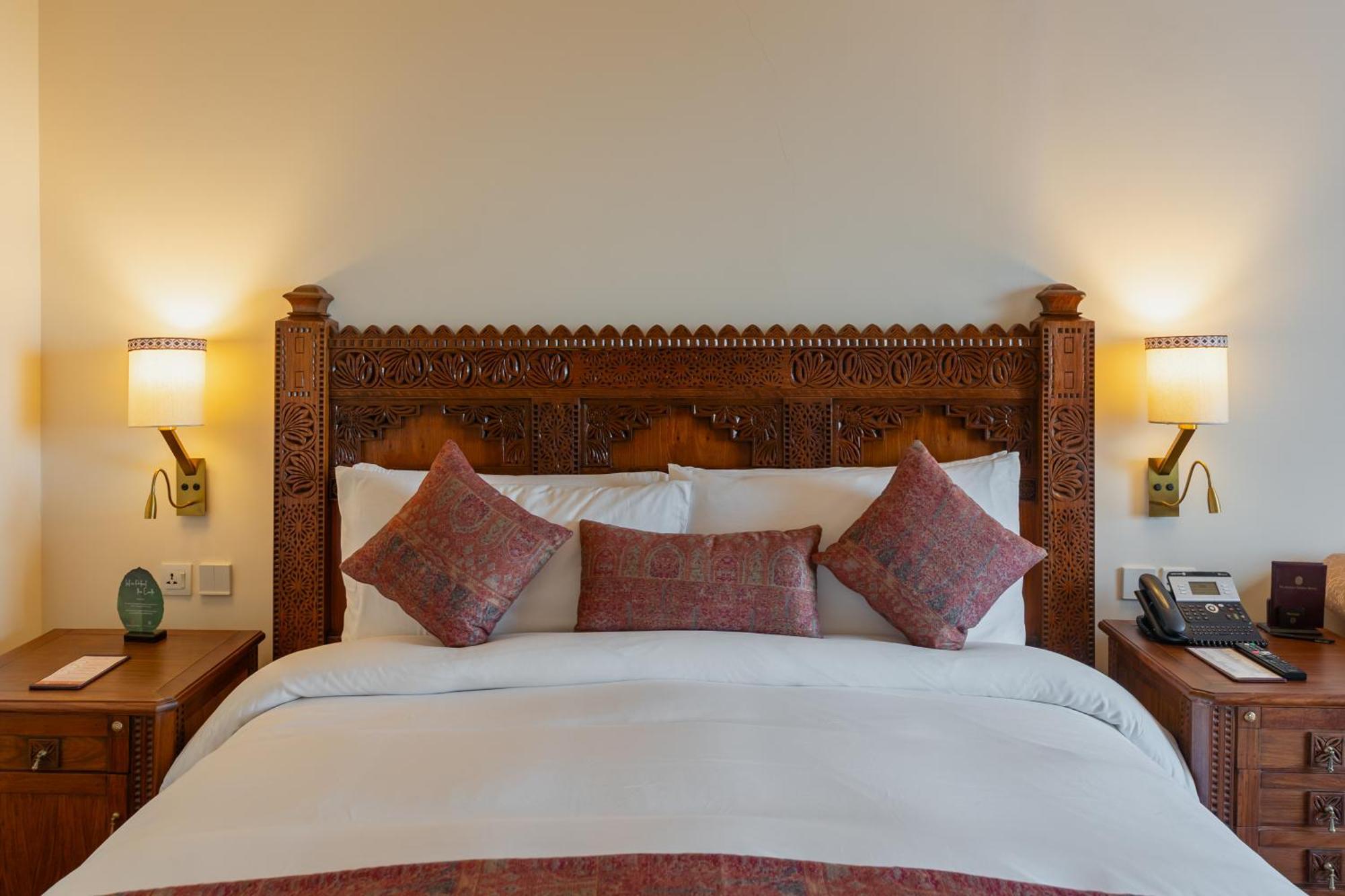 Premier Room,1742887476:JPEG