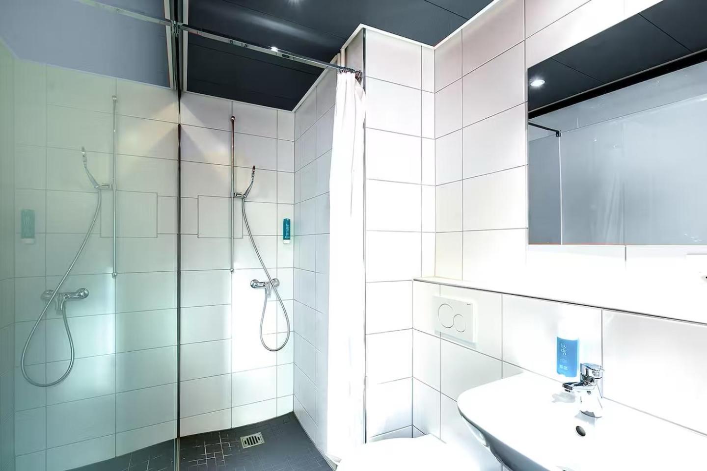 Quarto Duplo