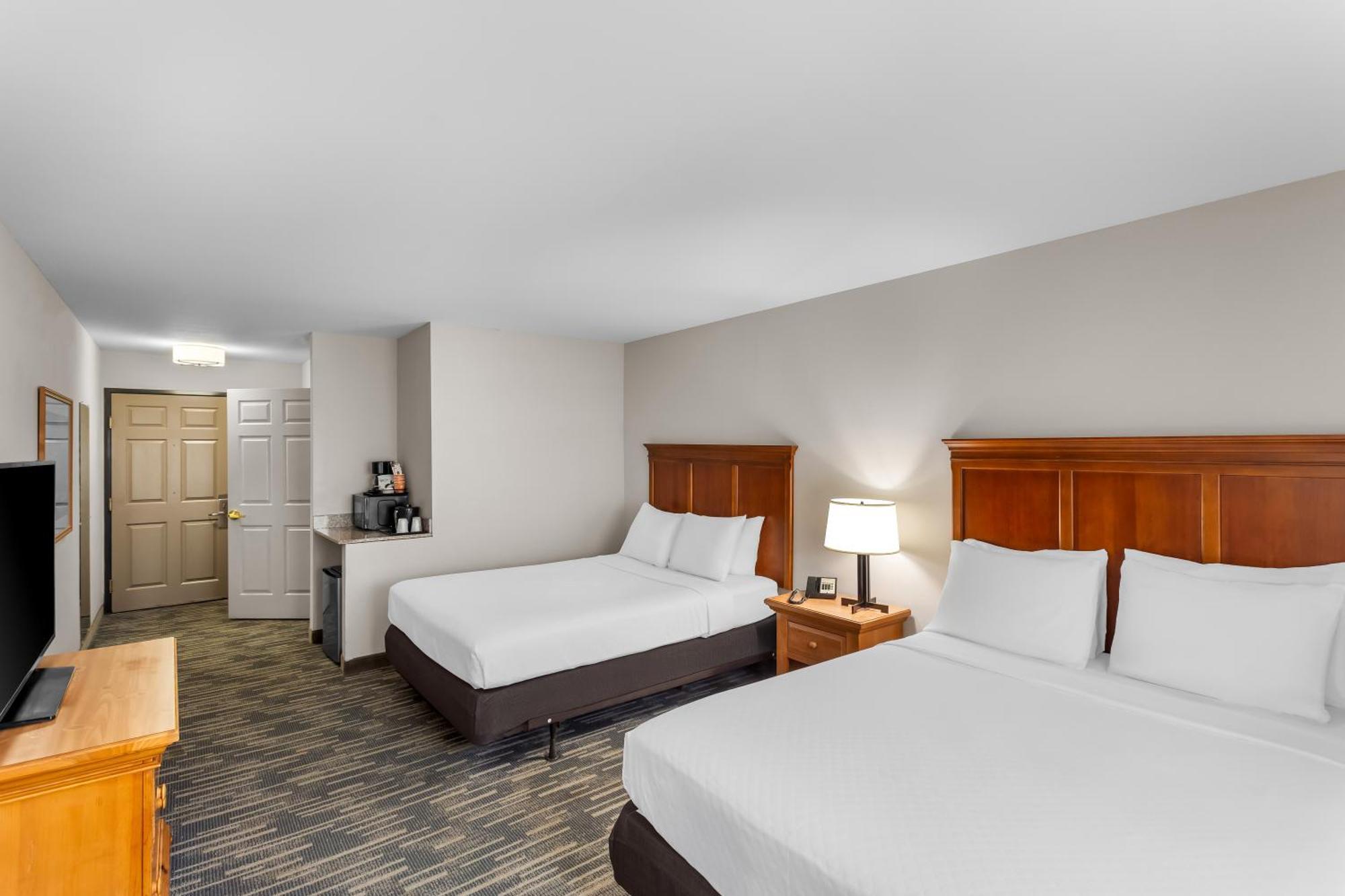 Queen Room with Two Queen Beds - Disability Access,1746892735:JPEG