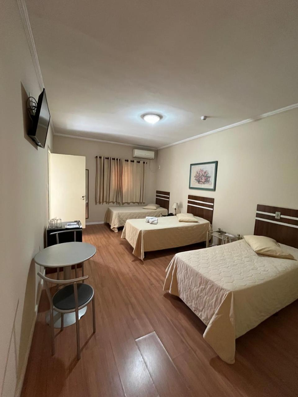 Quarto Triplo Standard
