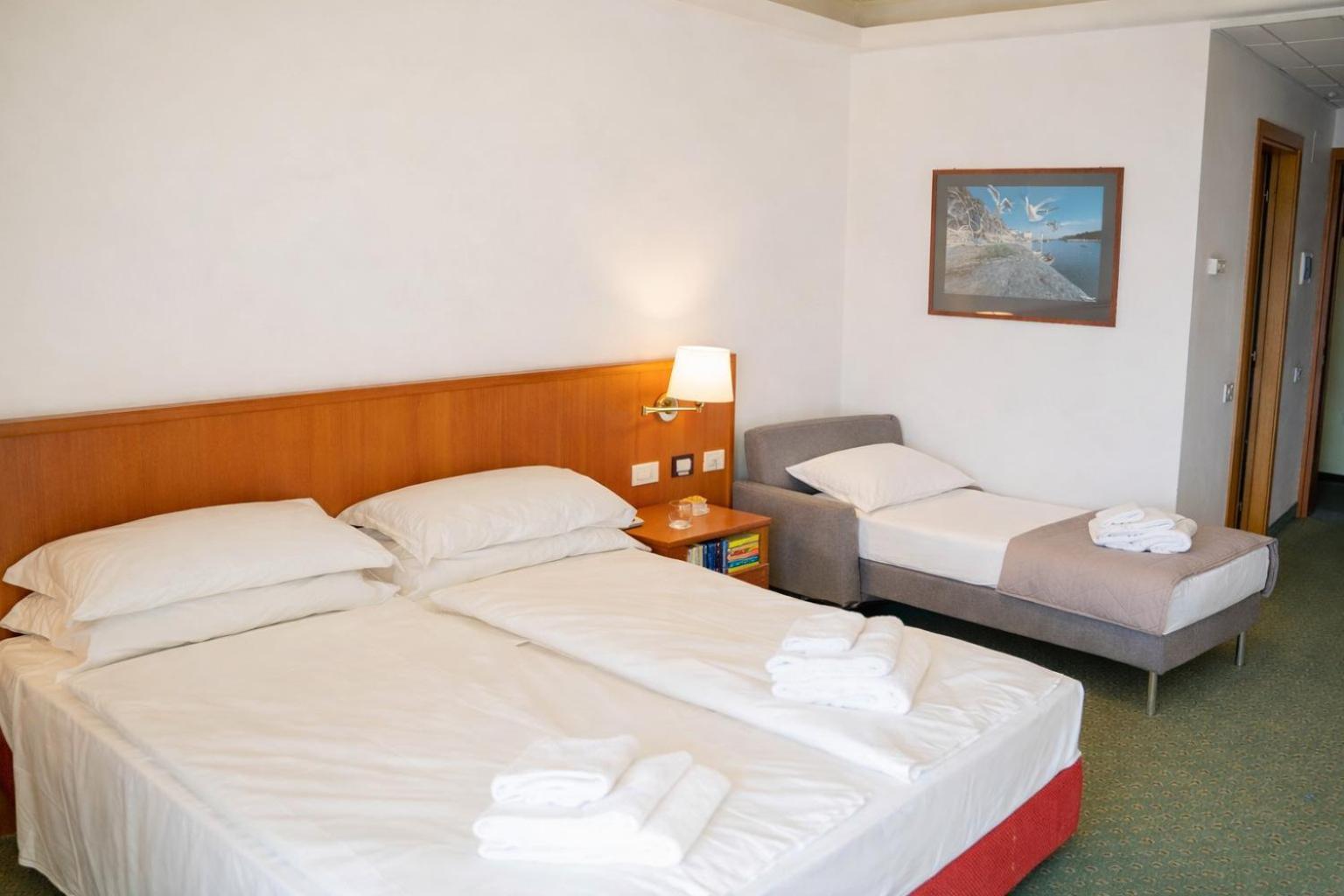 Deluxe Doppel-/Zweibettzimmer