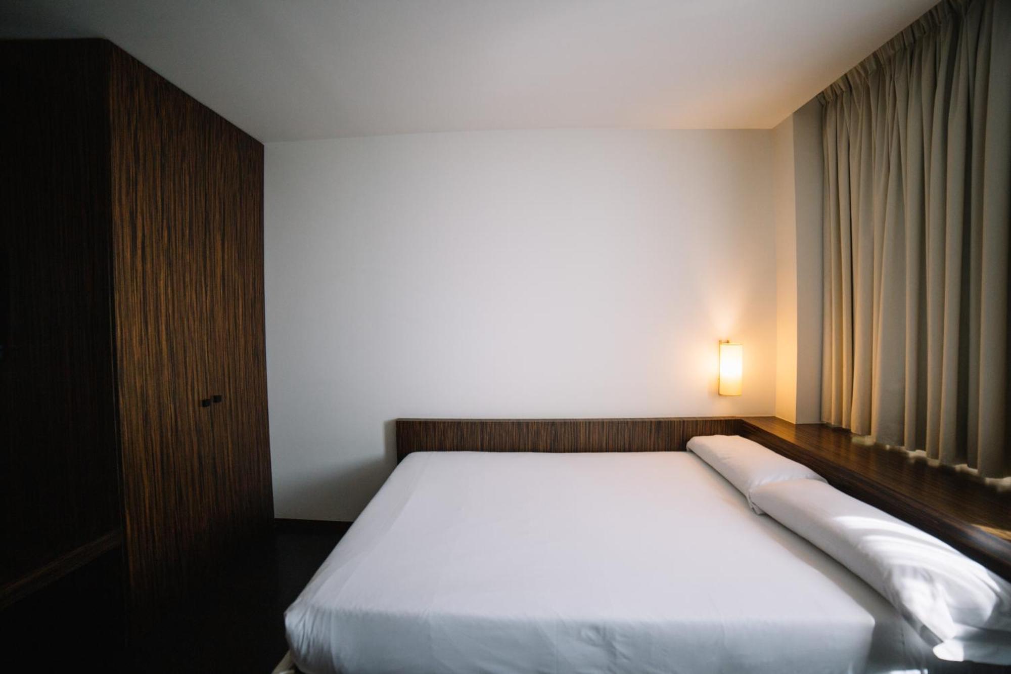 1 Single Bed,1756408458:JPEG
