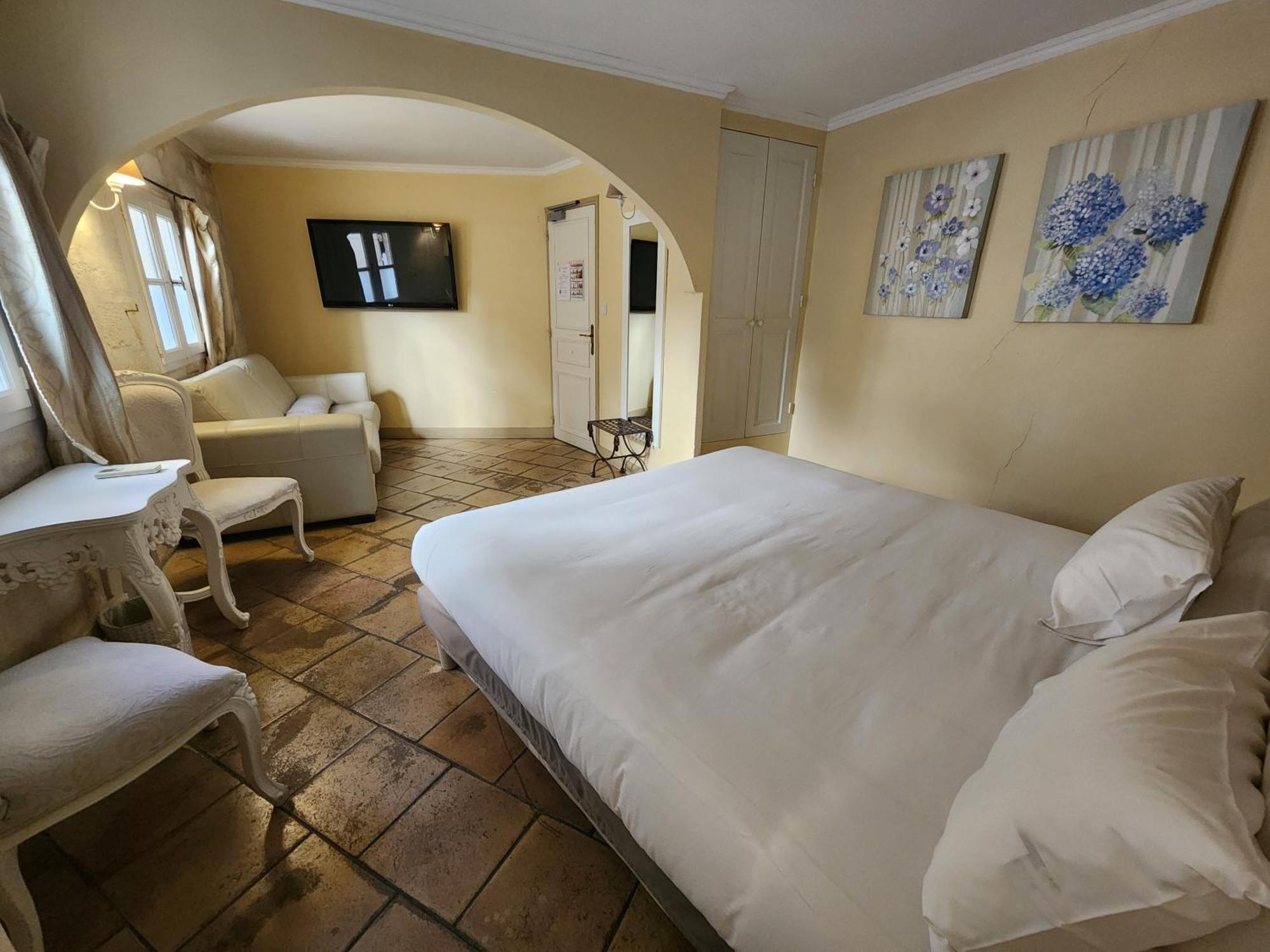 Großes Doppelzimmer