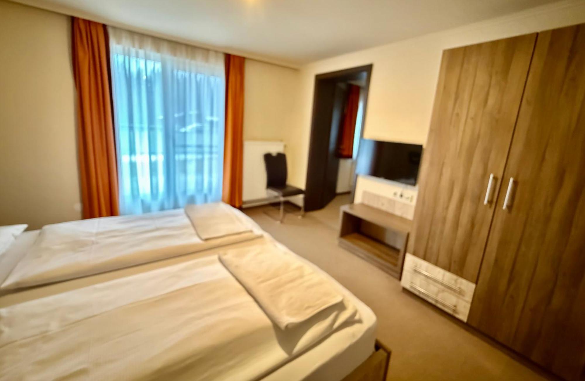 Familiekamer met Uitzicht op de Bergen