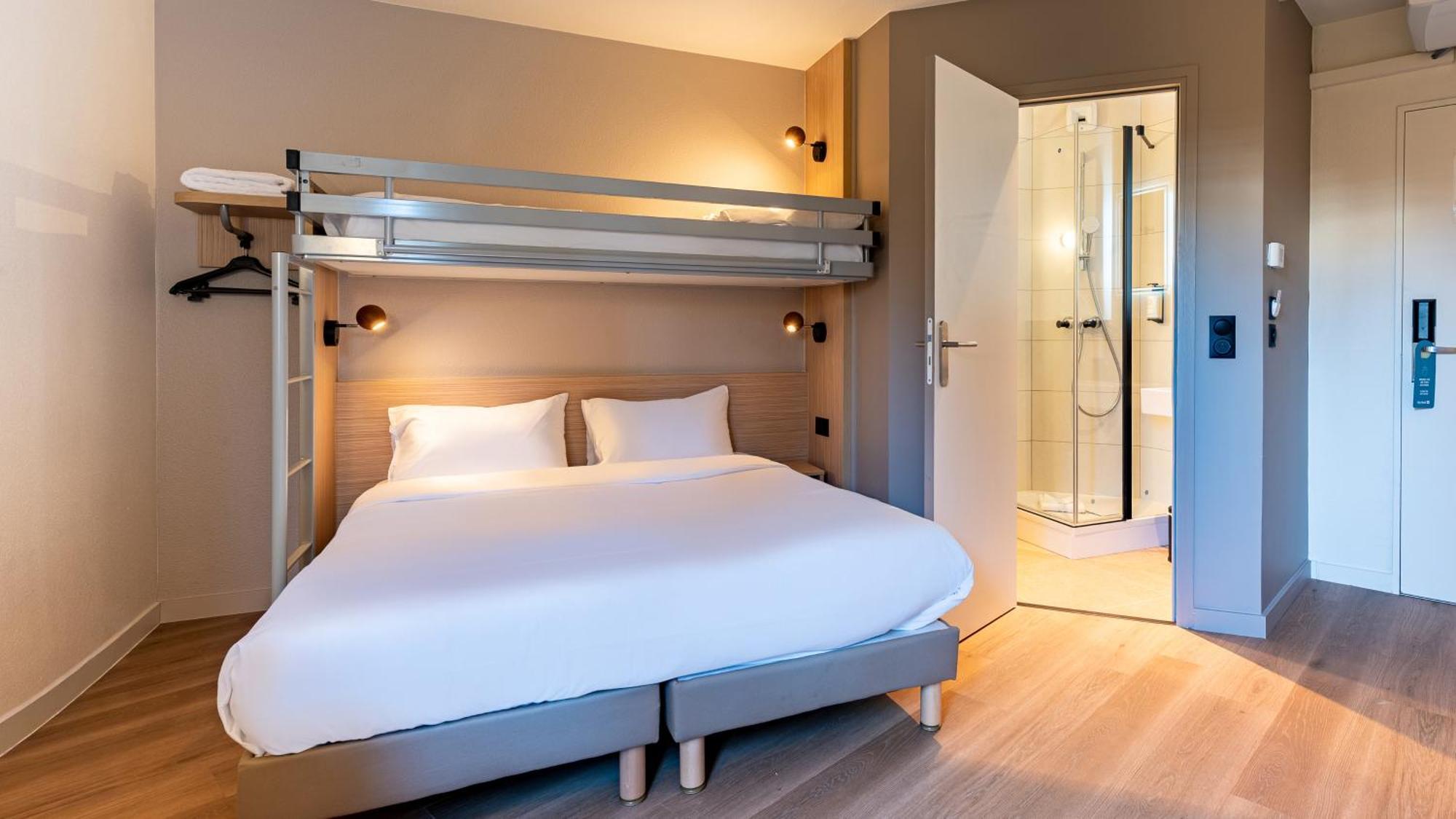 Chambre Lit Queen-Size Standard avec 1 Lit Superposé