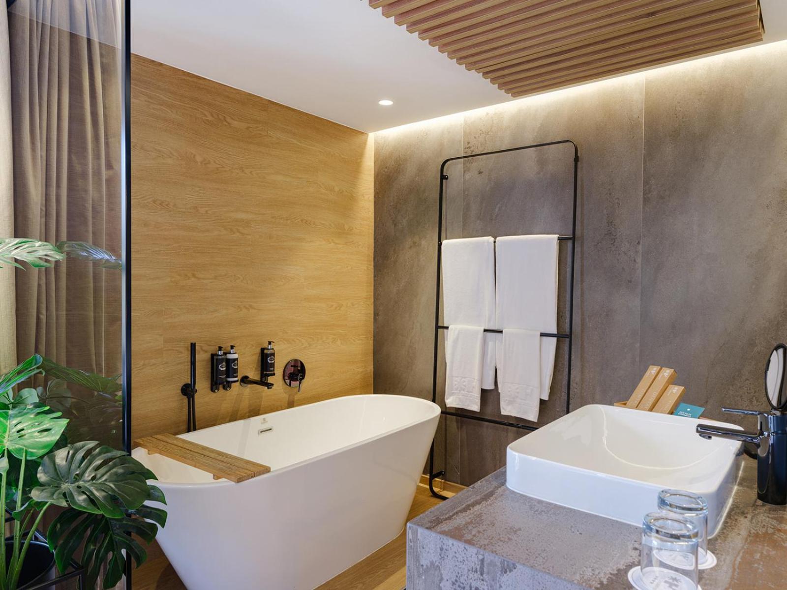 Grand Suite with Terrace,1756508991:JPEG