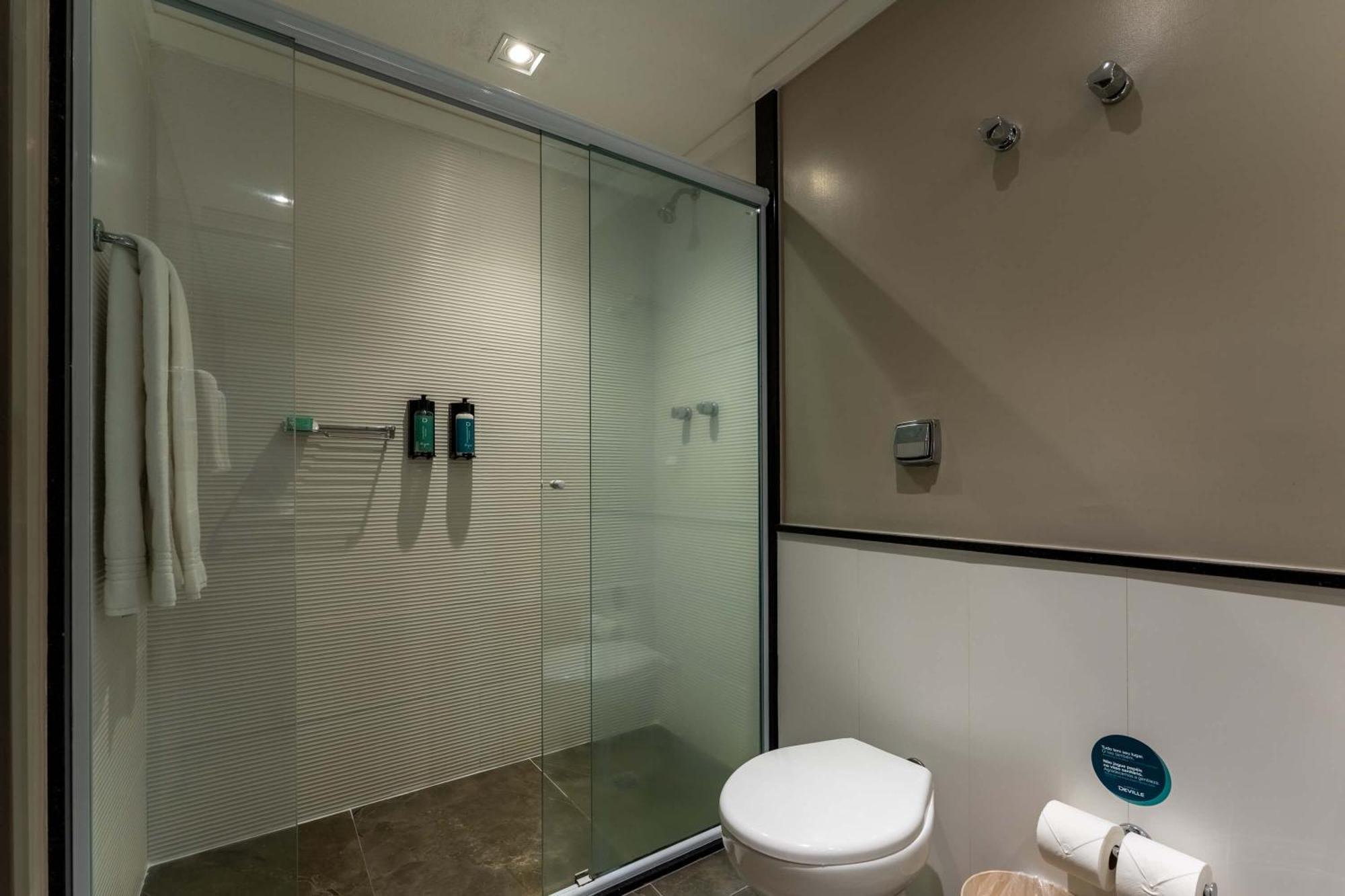 Quarto Deluxe com 2 Camas de Casal