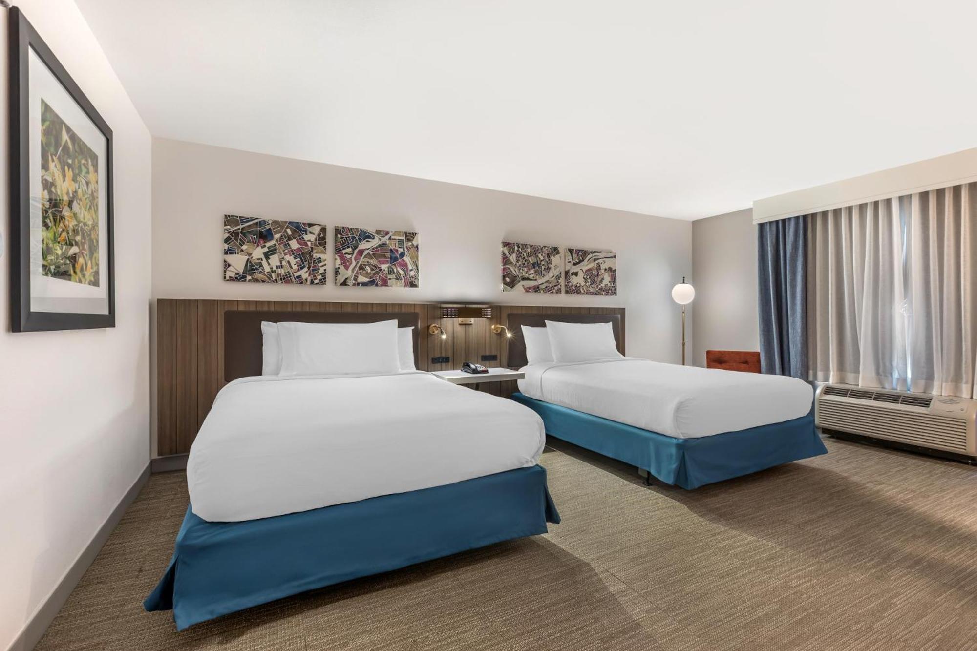 Queen Room with Two Queen Beds - Mobility and Hearing Access