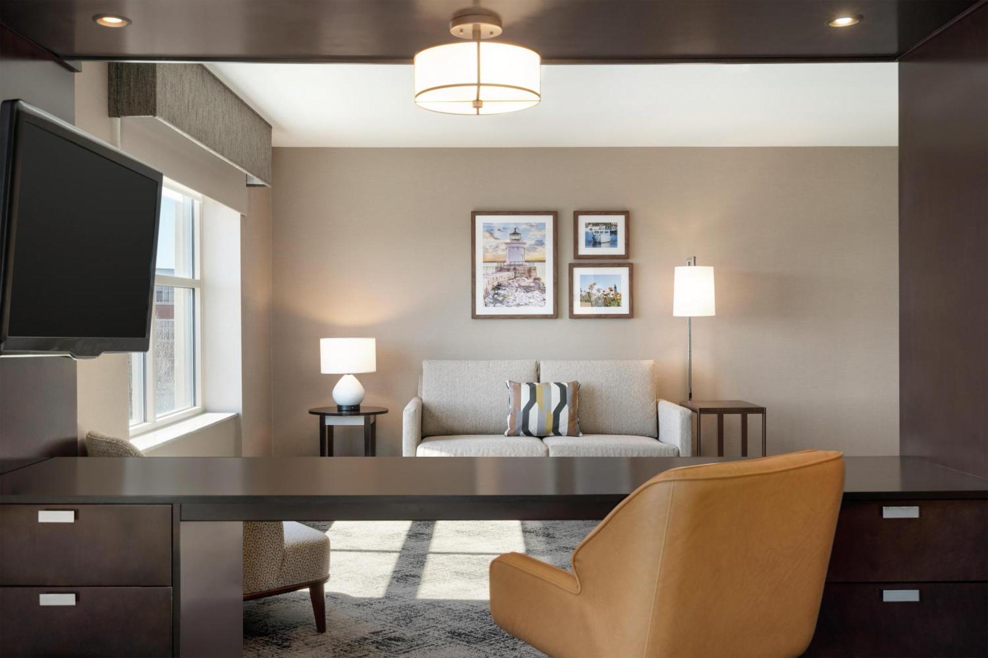 King Studio Suite