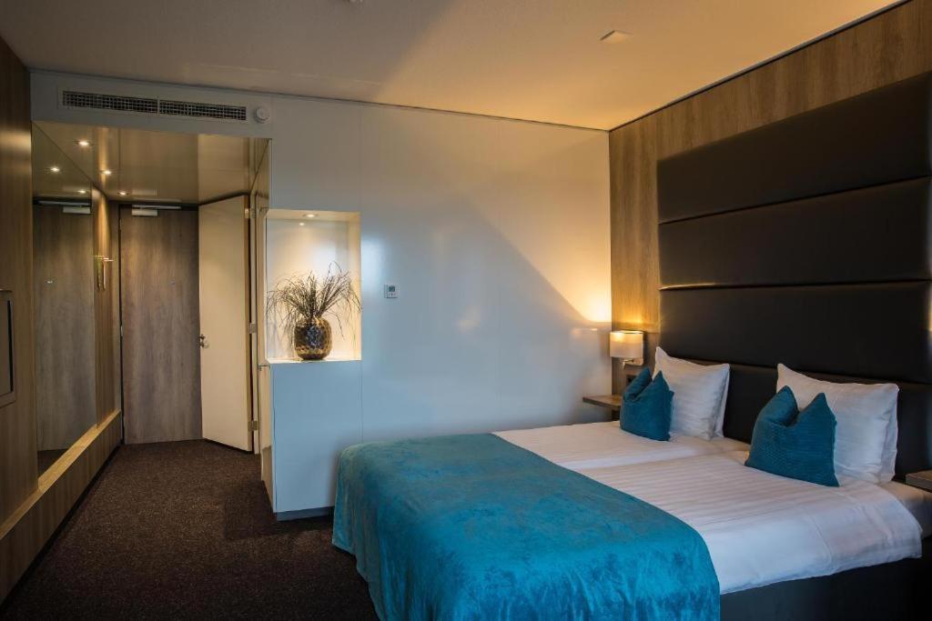 Twin Room - Disability Access,1756544760:JPEG