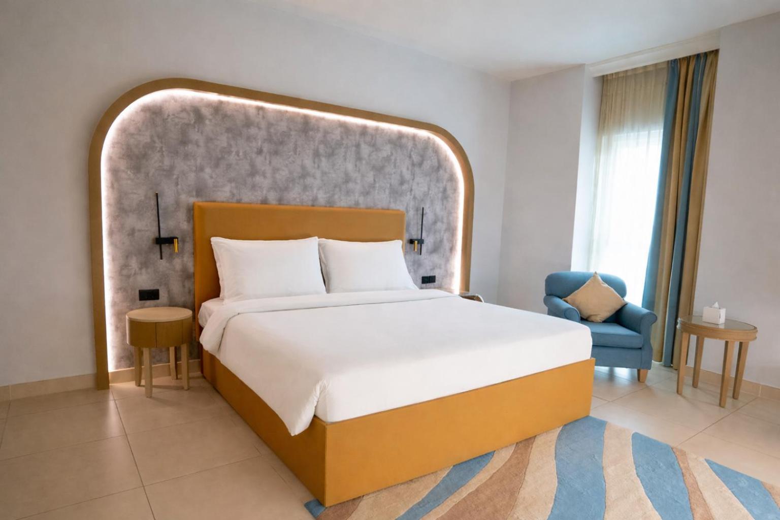 Deluxe Zimmer mit Kingsize-Bett und Stadtblick