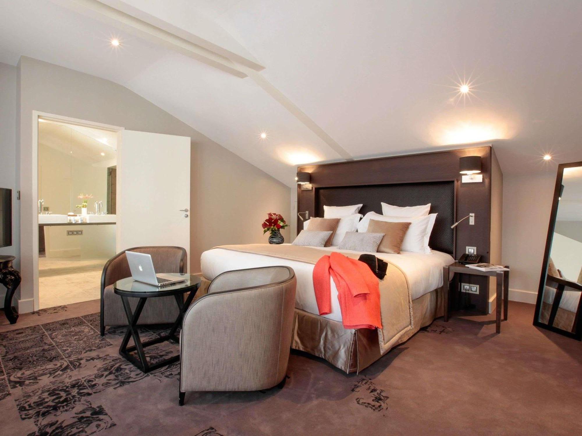 Suite Deluxe avec 1 Lit Double et 1 Balcon