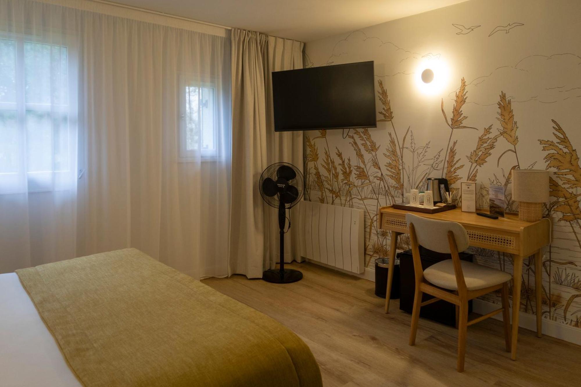 Superior Quadruple Room,1756577281:JPEG