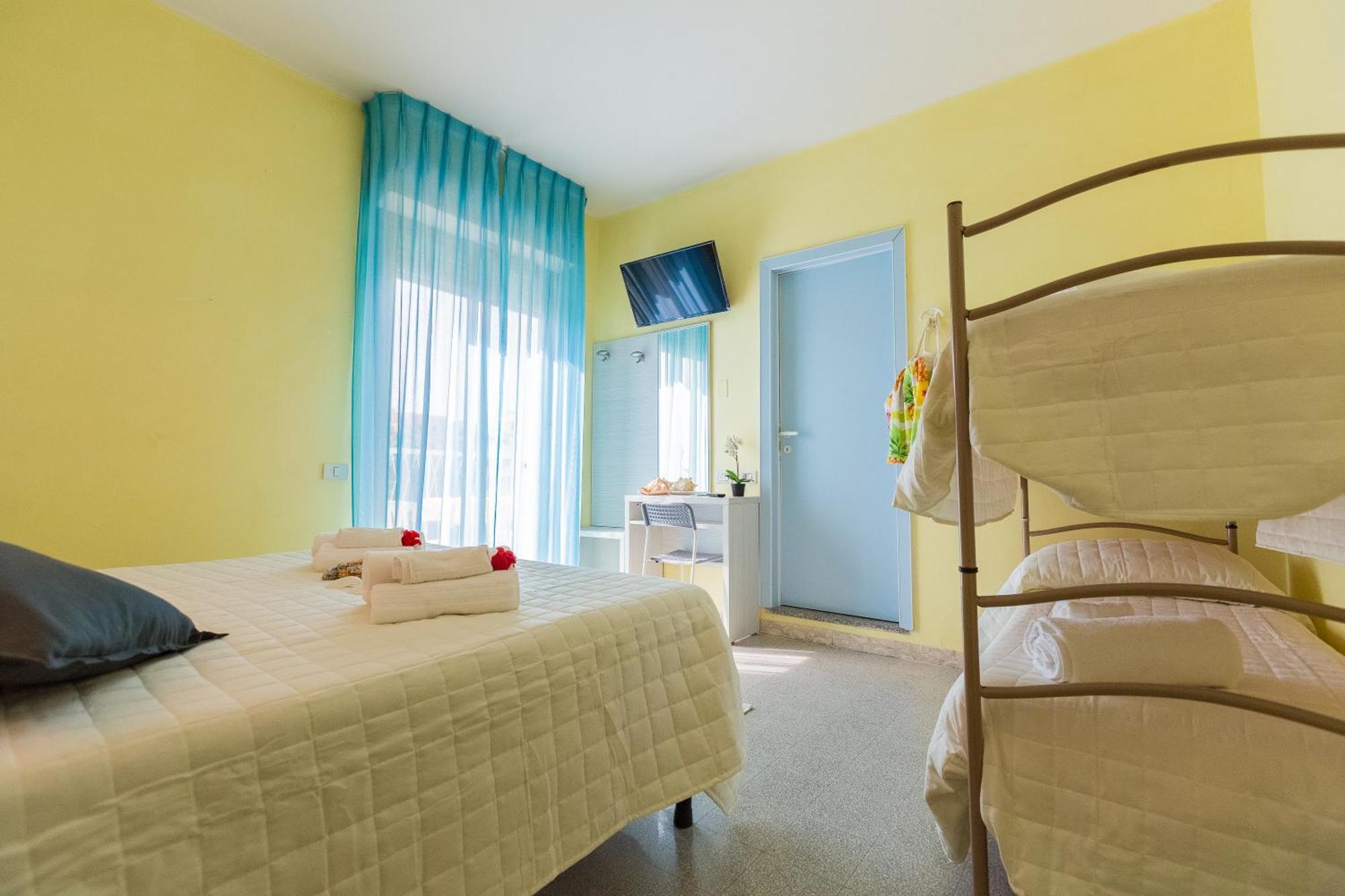 Classic Quadruple Room,1756639627:JPEG