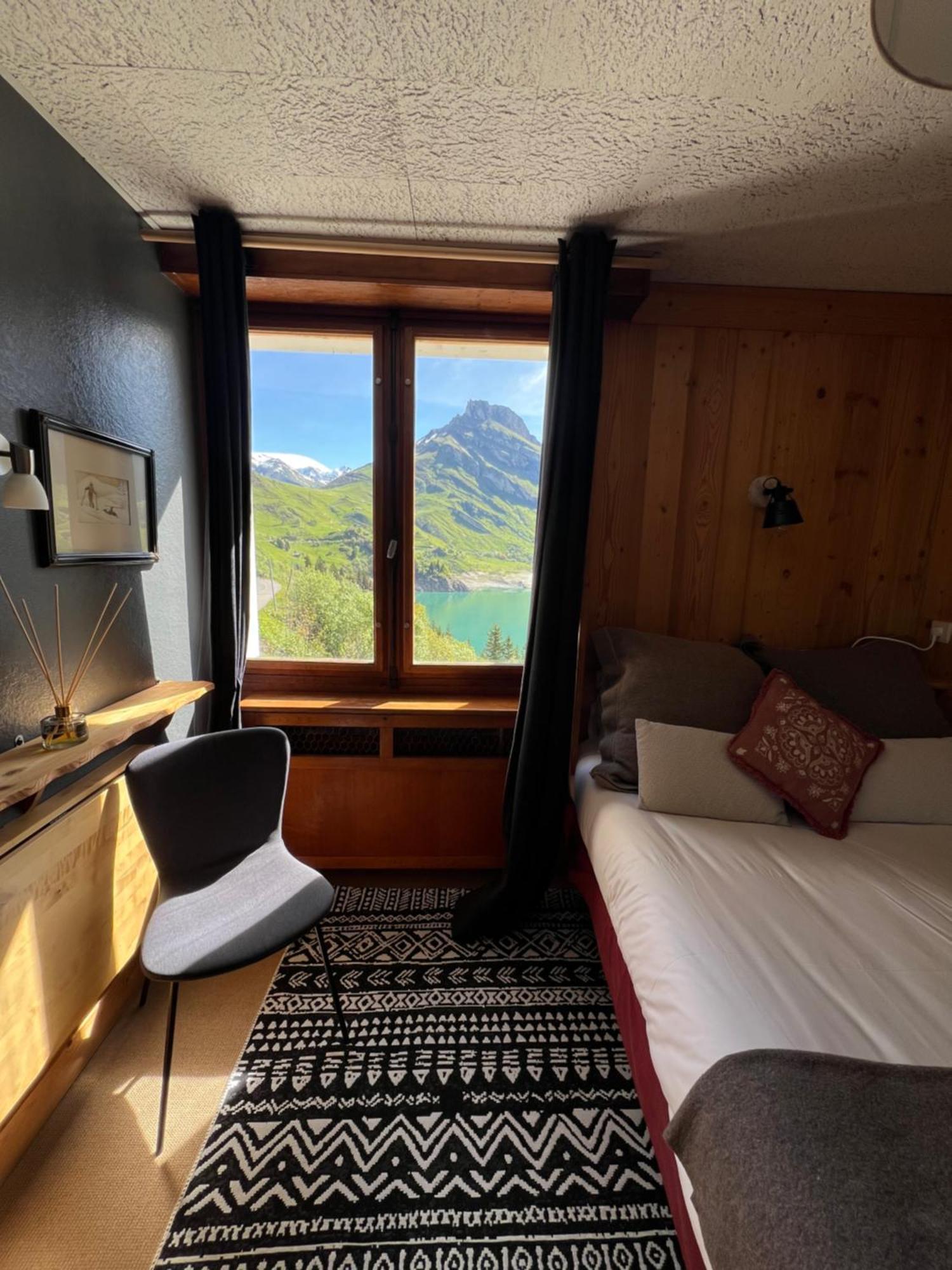 Small Double Room,1756705924:JPEG