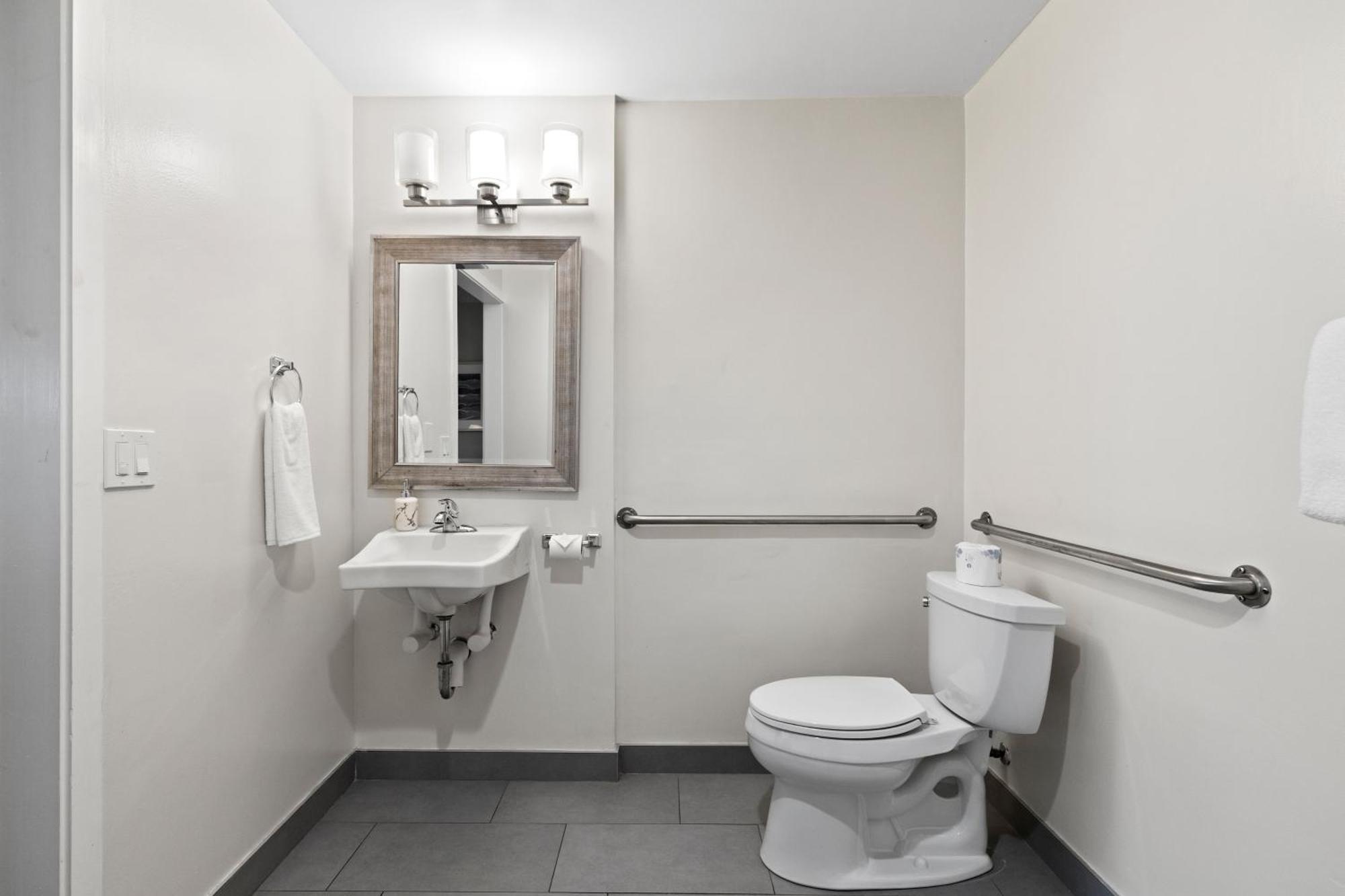 King Room - Disability Access