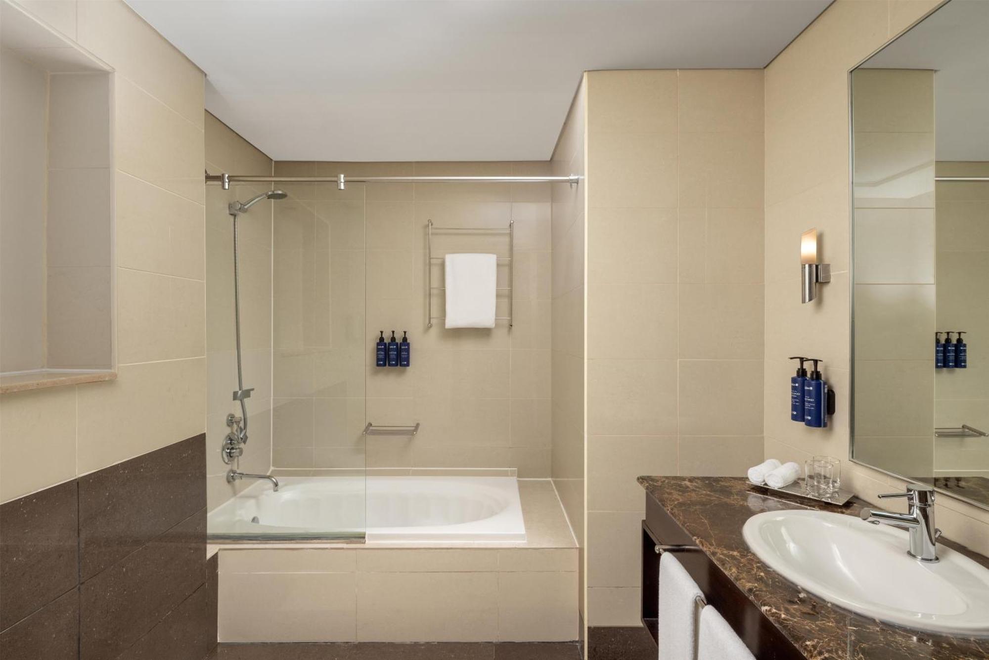Executive Suite with Lounge Access,1765183460:JPEG