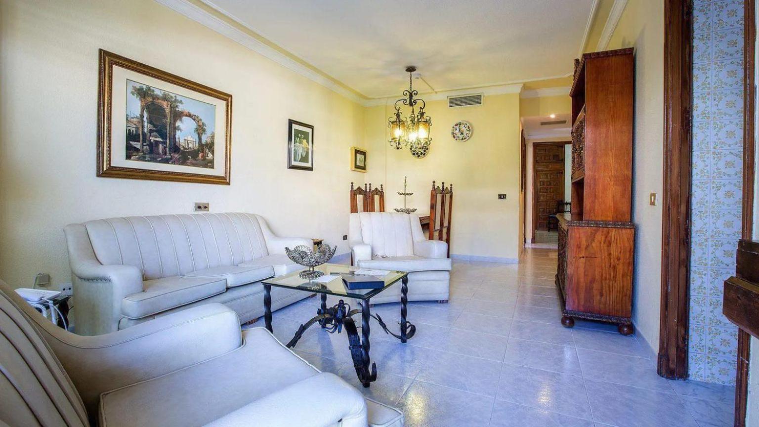 One-Bedroom Apartment,1758301549:JPEG