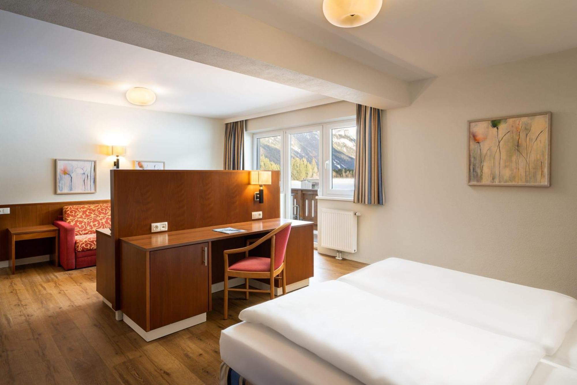 Familiekamer met Uitzicht op de Bergen