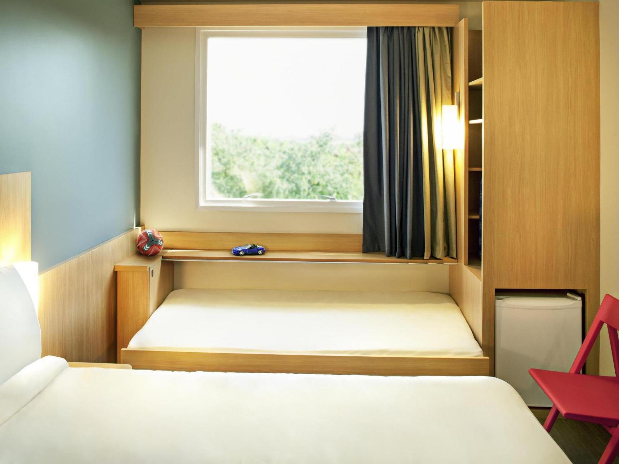 Standard Double Room Child Bed,1771618758:JPEG