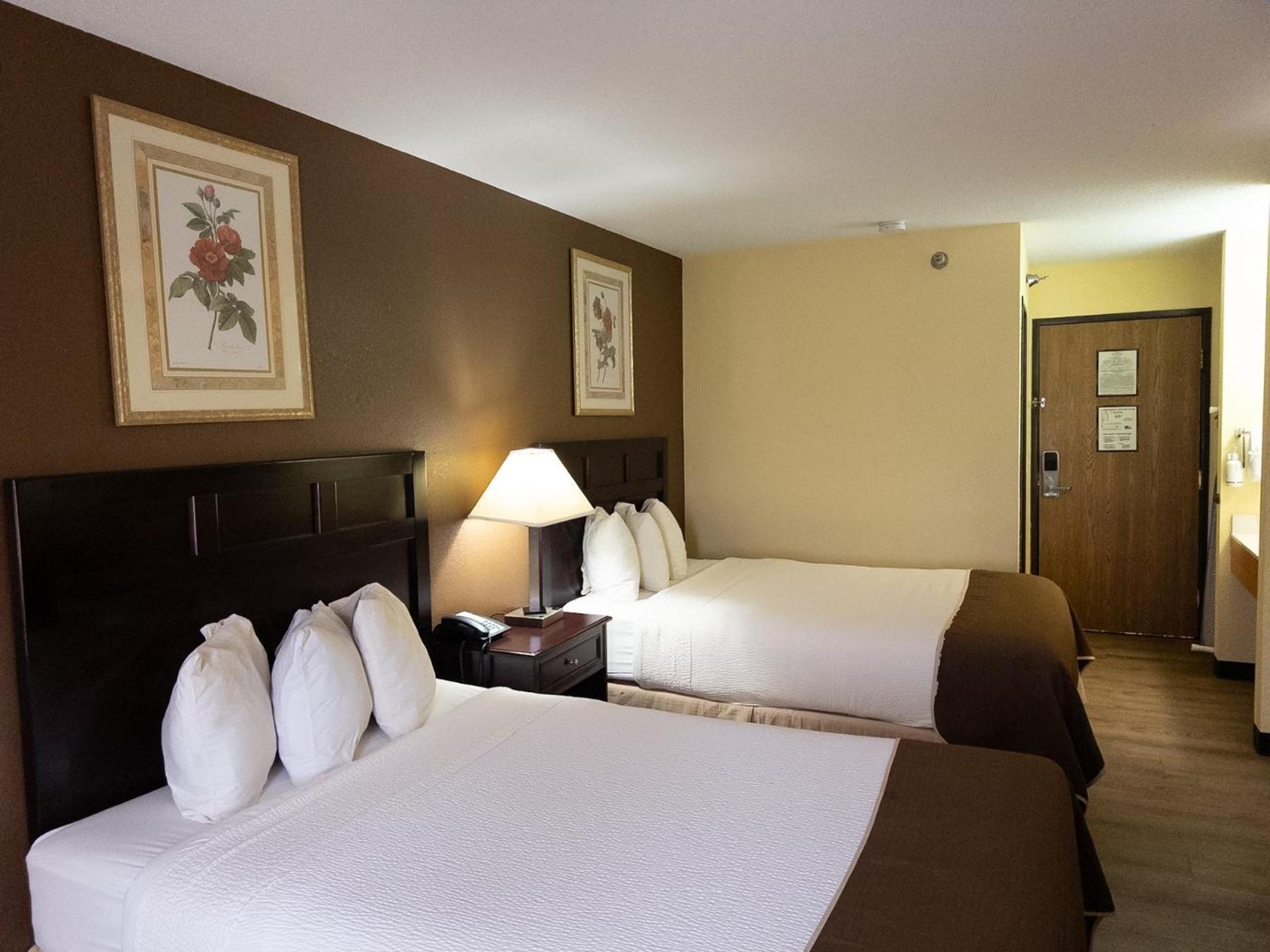 Deluxe Double Room with Two Double Beds - Non-Smoking