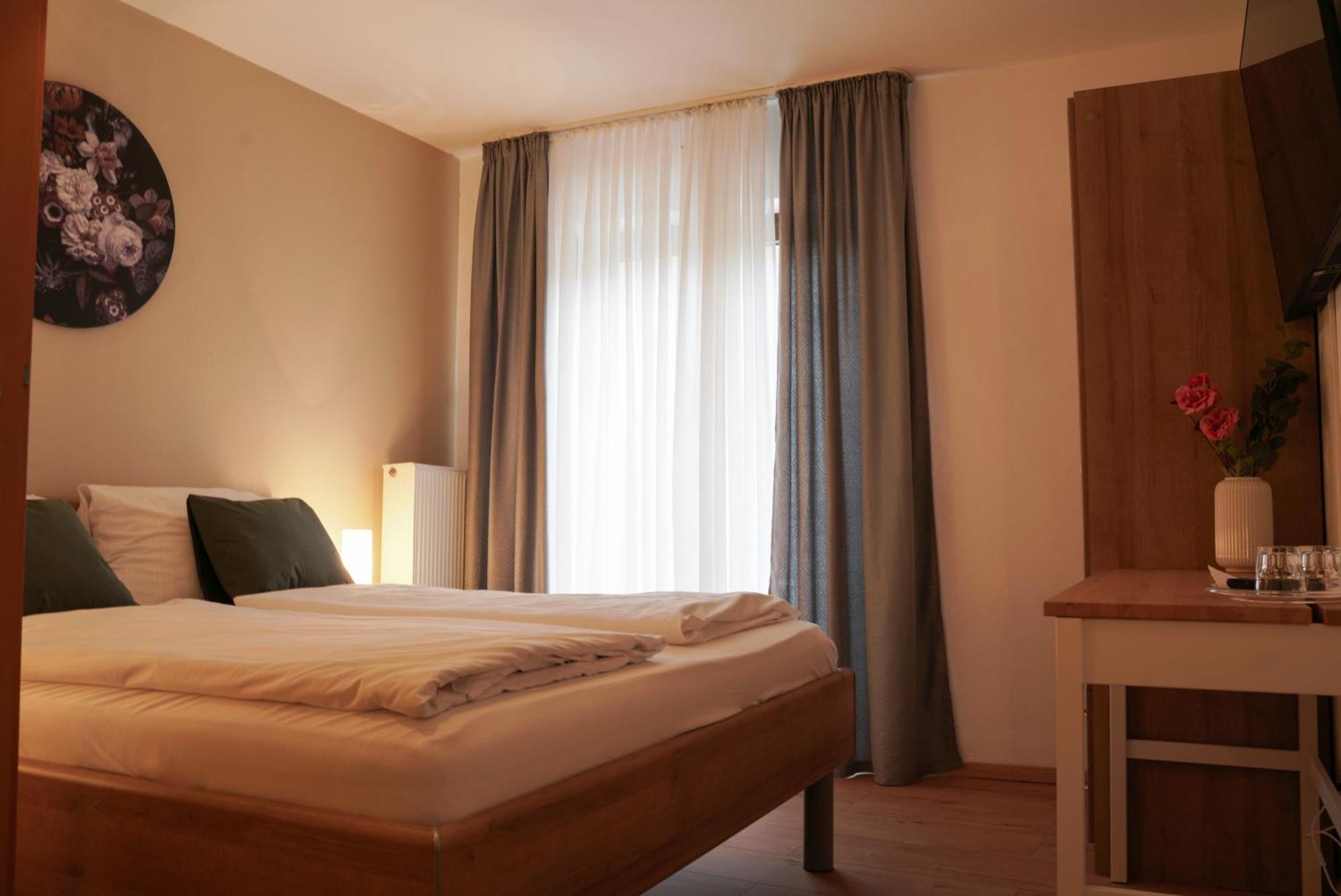 Doppelzimmer mit Balkon