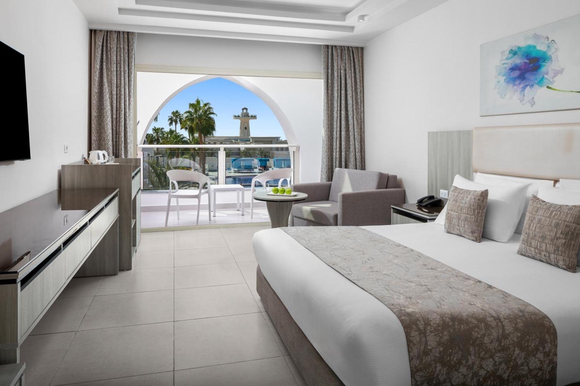 Deluxe Double or Twin Room with Pool View