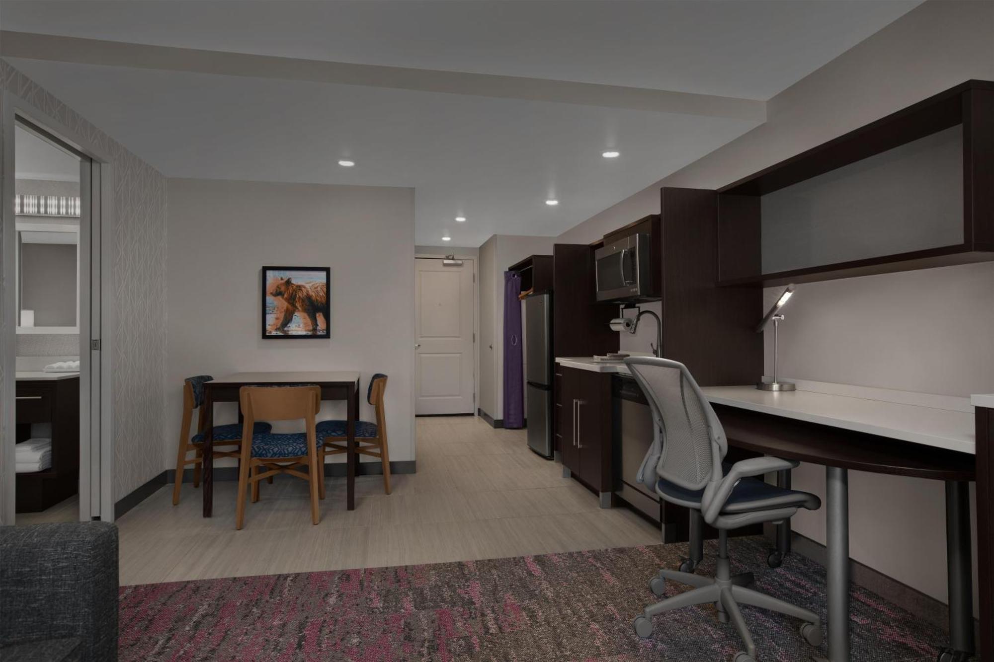 Suíte de 1 Quarto com Cama King-size - Não Fumantes