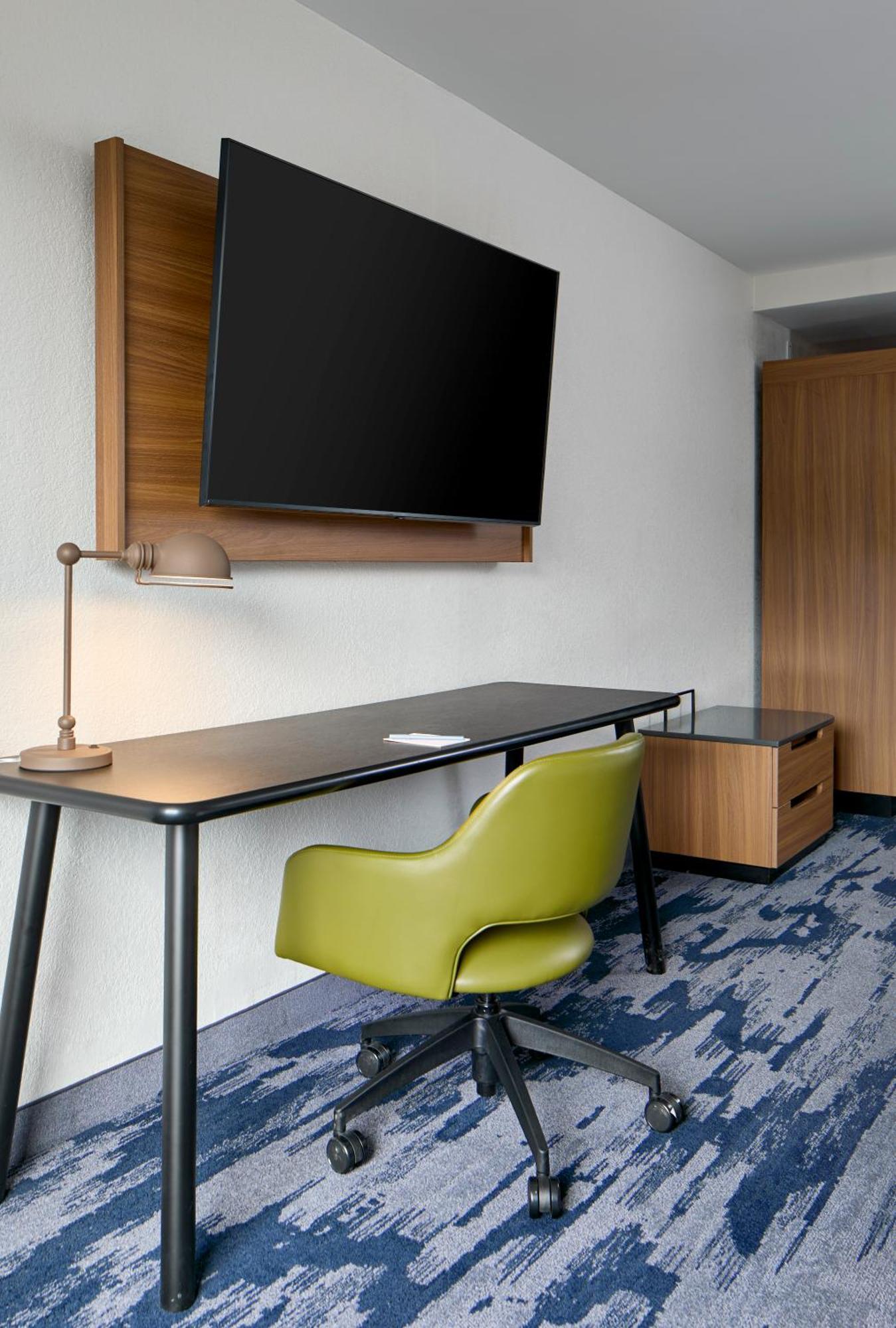 Queen Room with Two Queen Beds and Bath Tub - Mobility and Hearing Accessible