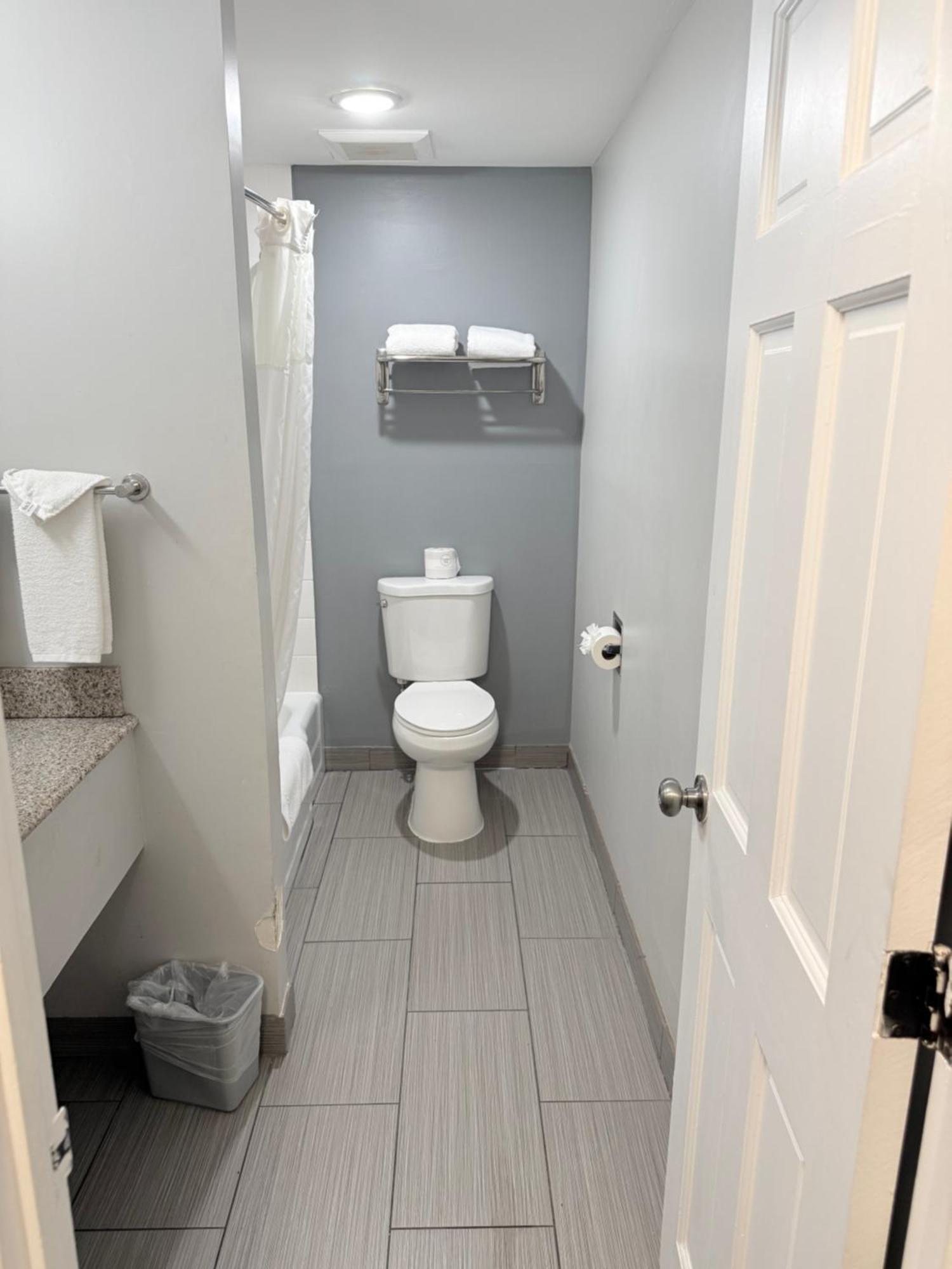 Double Room with Two Double Beds - Non-Smoking