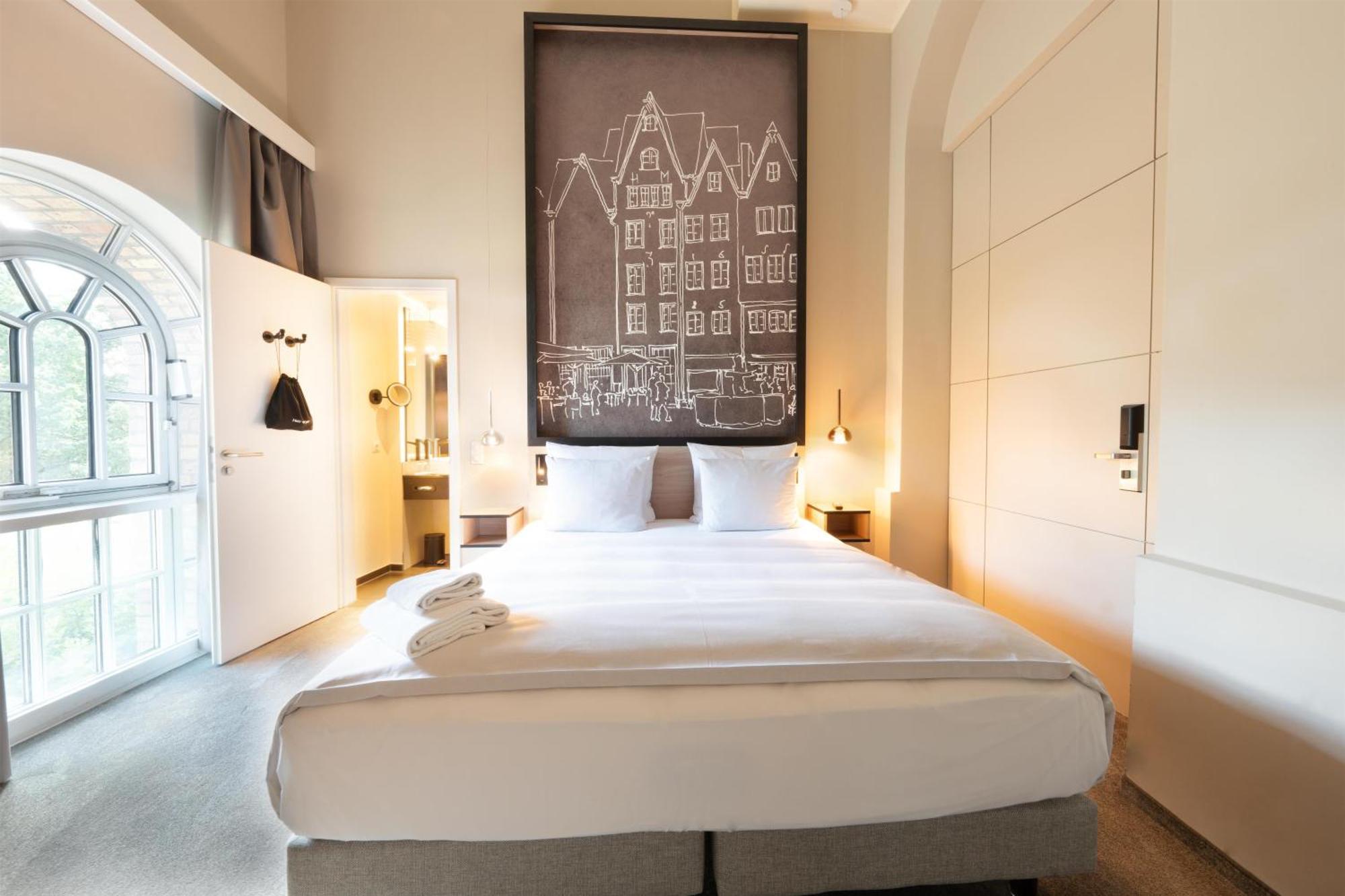 Junior Suite,1765793207:JPEG