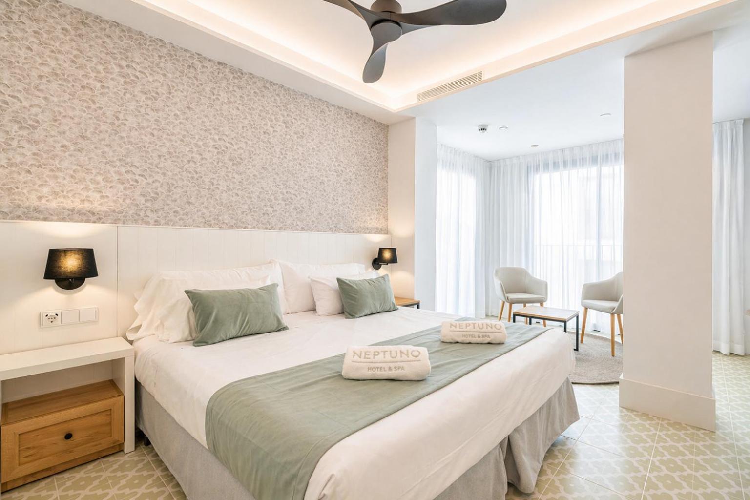 Habitación Doble con terraza y bañera de hidromasaje al aire libre