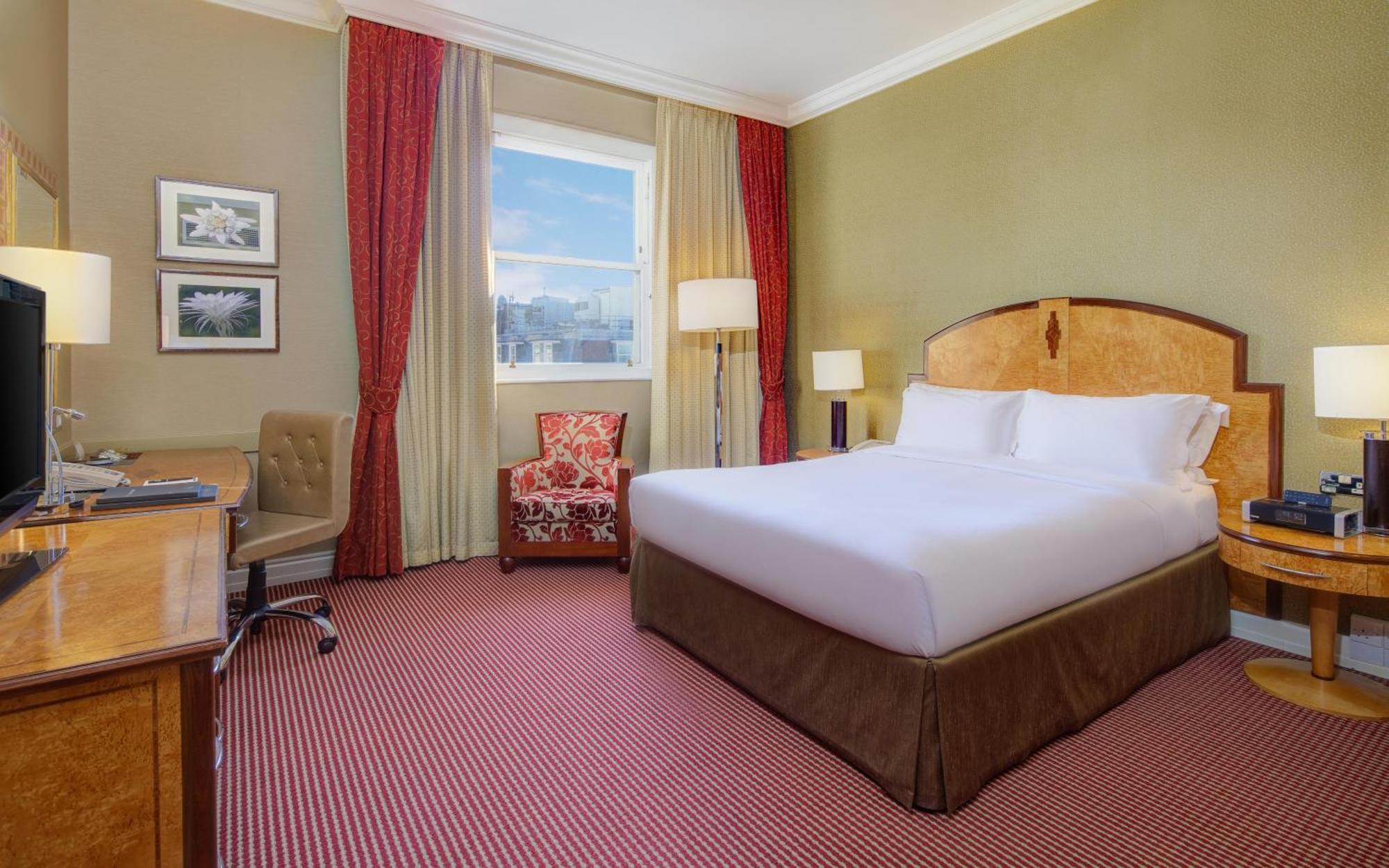 Double Room,1765808735:JPEG