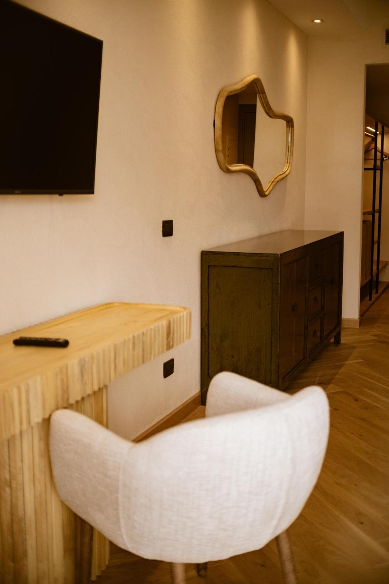 Doppelzimmer mit Terrasse und Seeblick