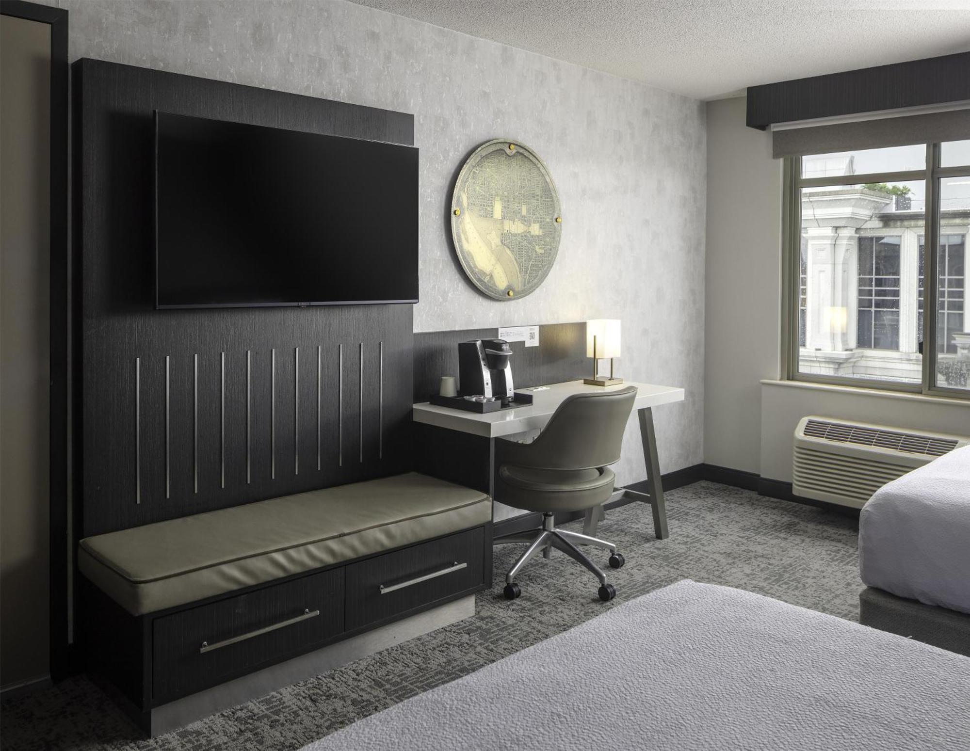 Queen Room with Two Queen Beds - Mobility Access