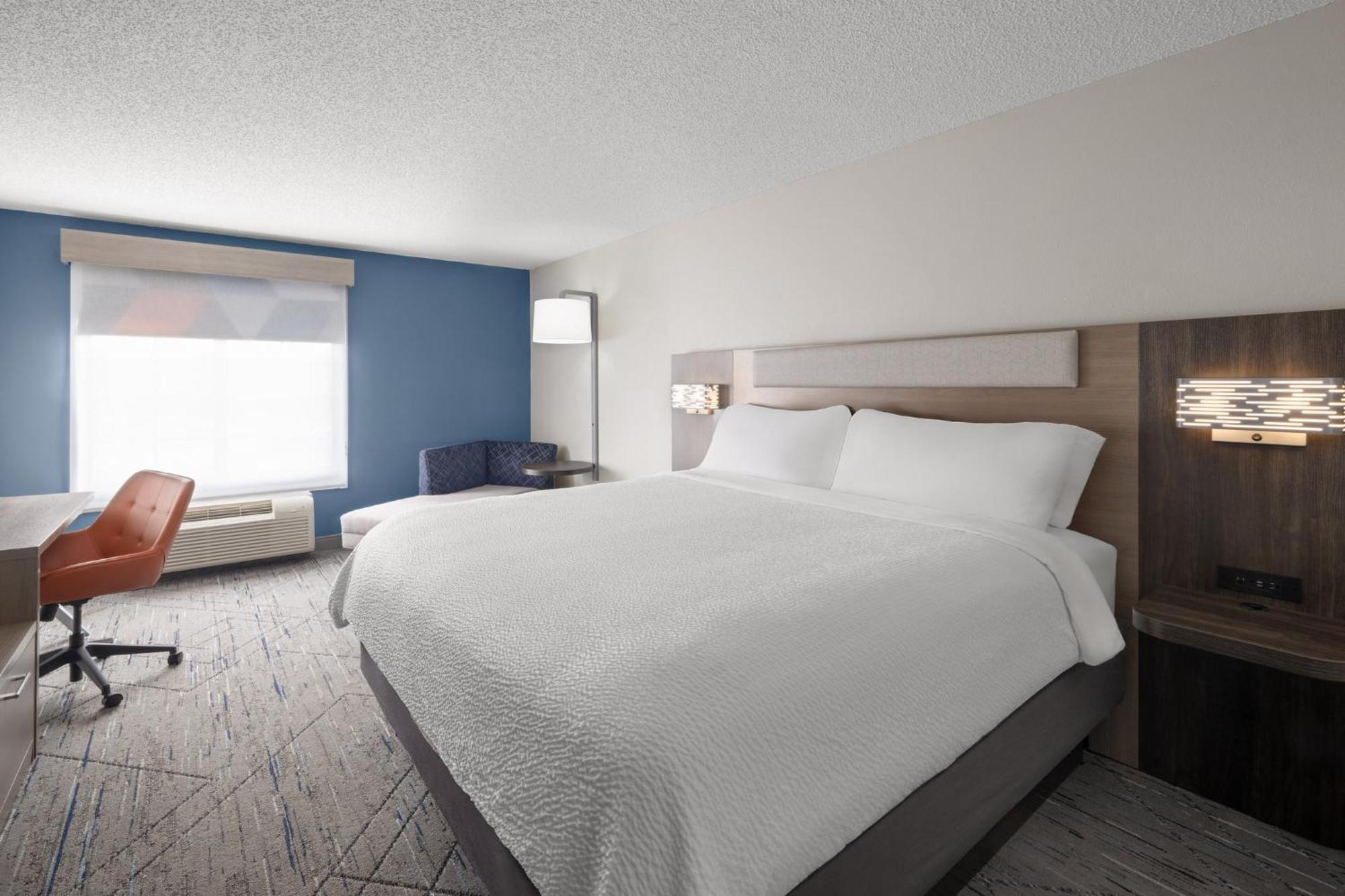 Standard King Room