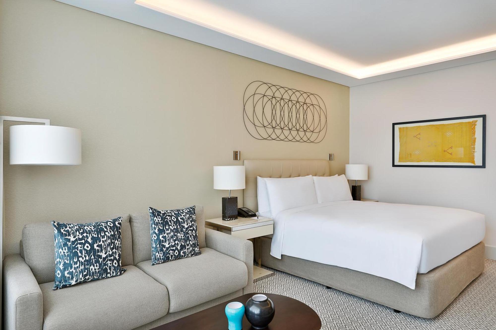Chambre Lit King-Size - Accessible aux Personnes à Mobilité Réduite