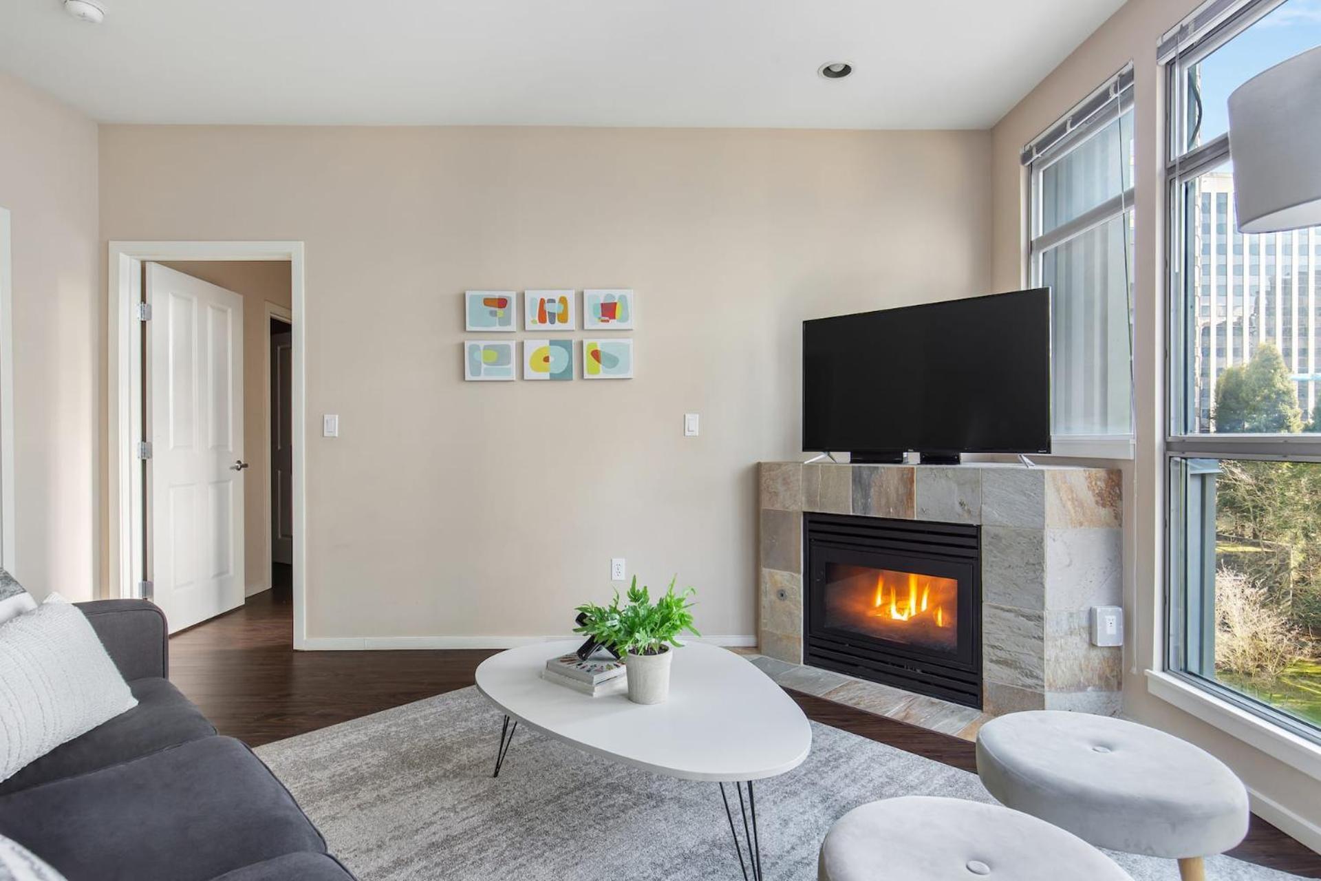 Family Two-Bedroom Apartment (Self Check-in with Virtual Front Desk)