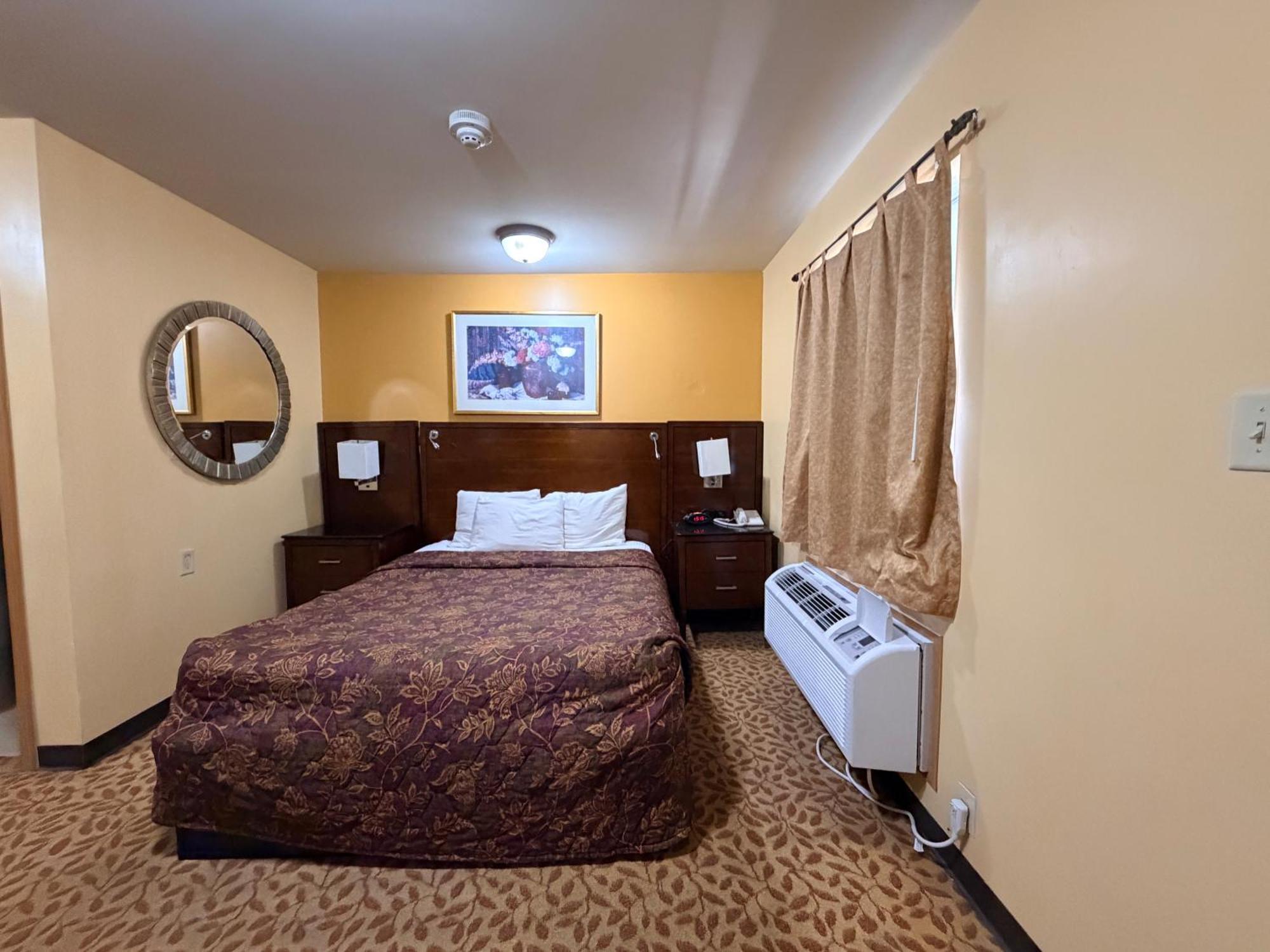 King Bed Accessible Non-Smoking