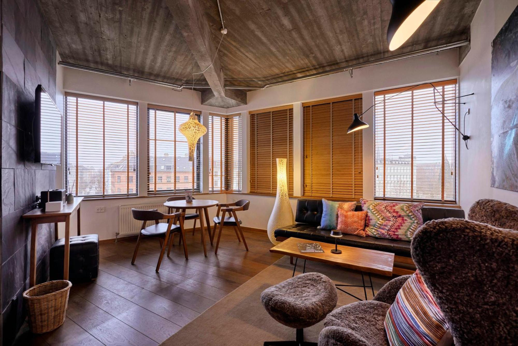 Deluxe Suite